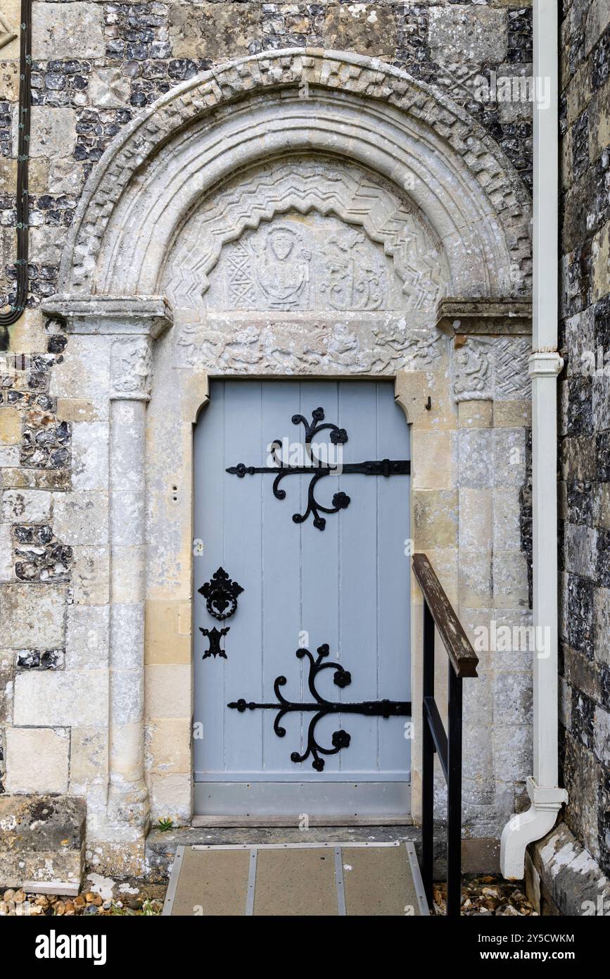 St. Nicholas of Mira Kirche, Turm Langford, Wiltshire, ein denkmalgeschütztes Gebäude. Stockfoto