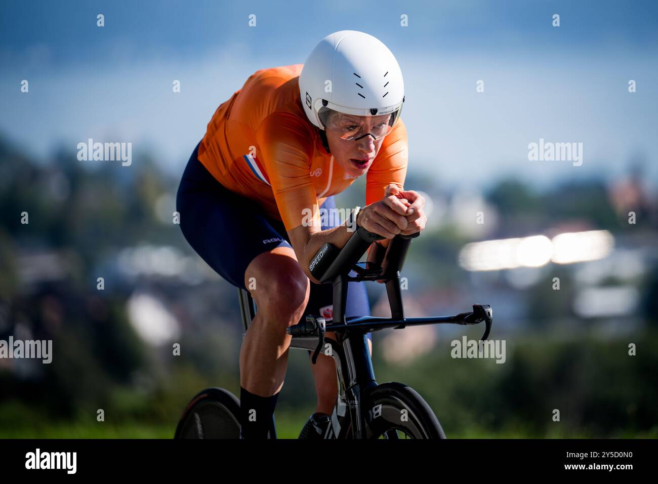 Zürich, Schweiz. September 2024. Die Holländerin Ellen Van Dijk wurde in Aktion während eines Trainings- und Streckenaufklärungssitzes vor der UCI-Weltmeisterschaft 2024 im Straßenverkehr und Para-Cycling Road am Samstag, den 21. September 2024, in Zürich, Schweiz, dargestellt. Die Welten finden vom 21. Bis 29. September statt. BELGA FOTO JASPER JACOBS Credit: Belga News Agency/Alamy Live News Stockfoto