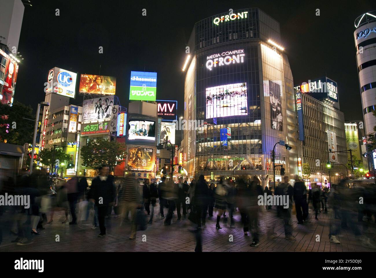 Shibuya überquert den hachiko-Platz bei Nacht tokio japan Stockfoto