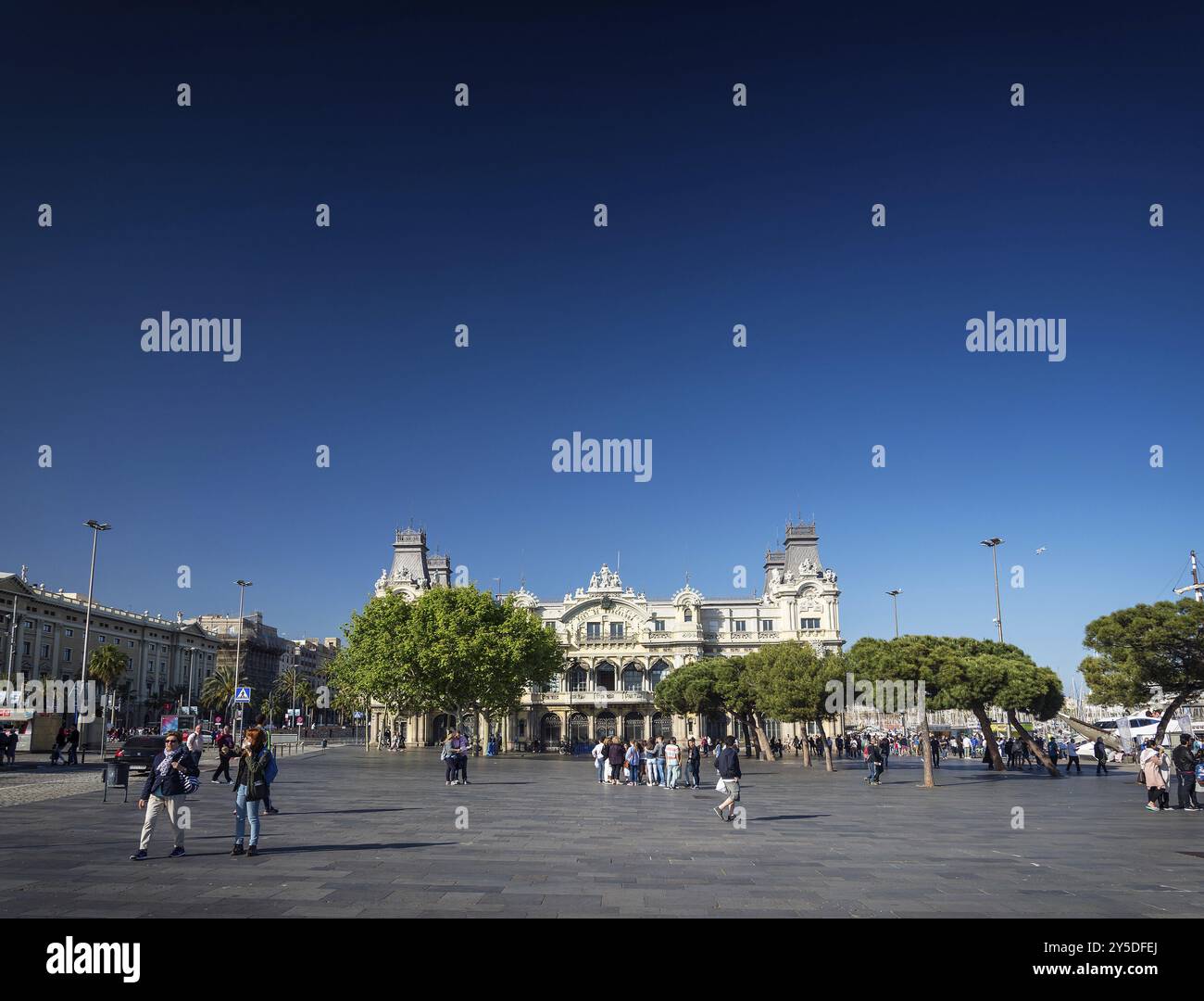 Port vell Wahrzeichen des katalanischen Gebäudes in barcelona Hafengebiet in spanien Stockfoto