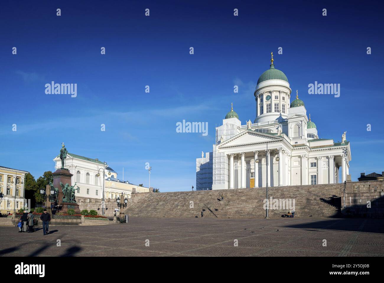 Senat Square und City Kathedrale Wahrzeichen in Helsinki Finnland Stockfoto