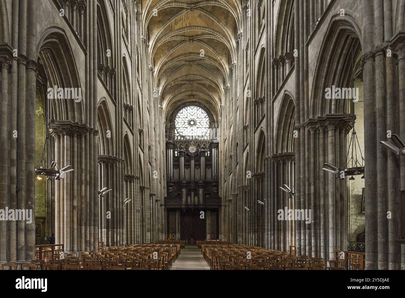 Das Innere des Wahrzeichens der Kathedrale von rouen in frankreich Stockfoto