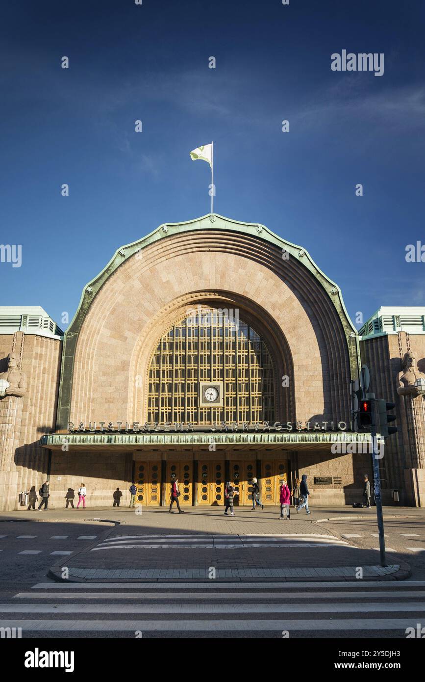 Zentrum von helsinki City Bahnhof Wahrzeichen und Straße in finnland Stockfoto