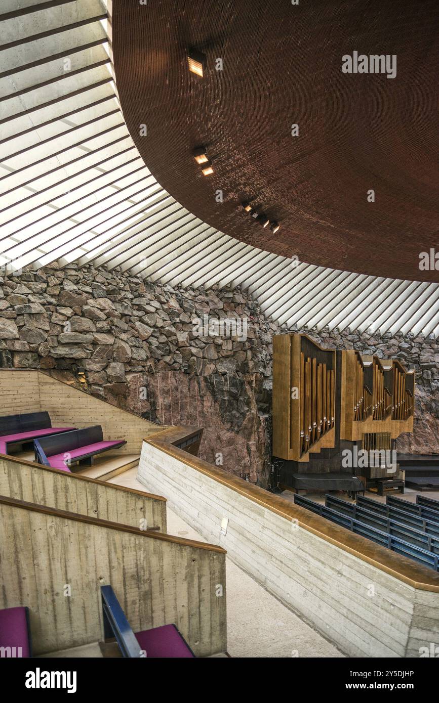 Temppeliaukio Rock berühmte moderne Kirchenarchitektur Wahrzeichen Interieur in Helsinki Finnland Stockfoto