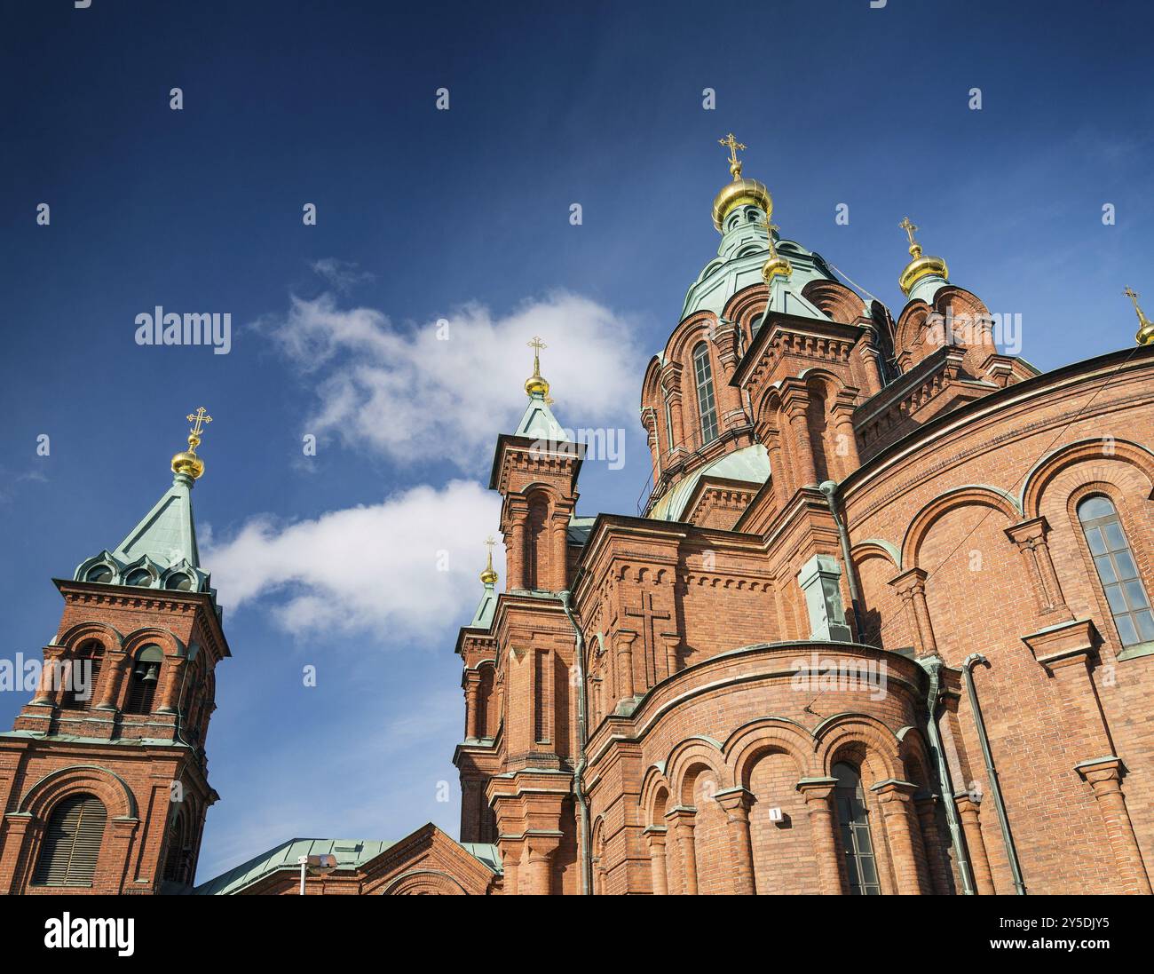 Außendetail der orthodoxen Kathedrale Uspenski, berühmtes Wahrzeichen in helsinki Stadt finnland Stockfoto
