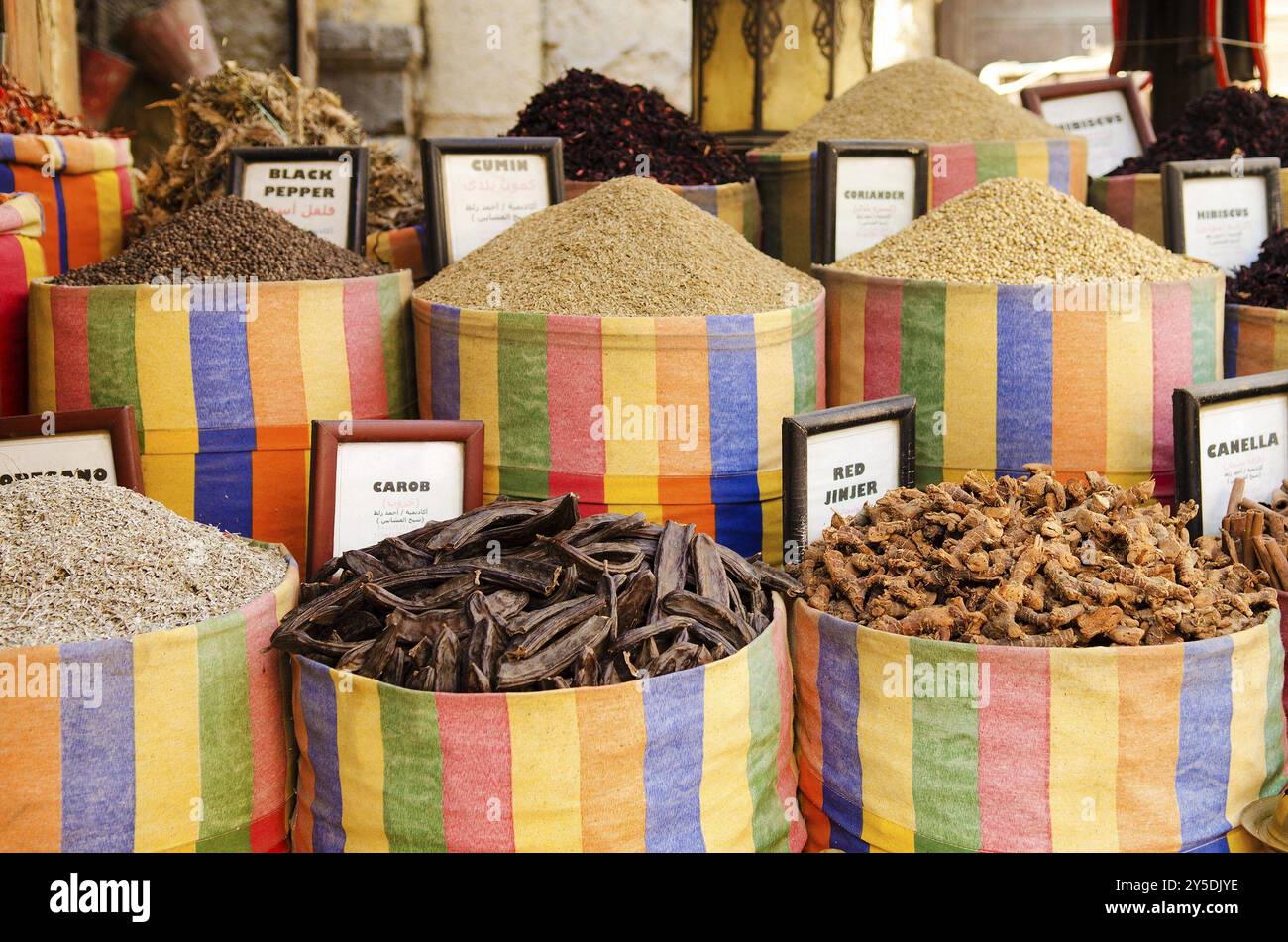 Gewürze im Souk-Markt von kairo ägypten Stockfoto