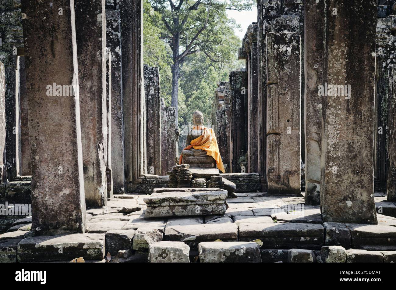 Kambodschanische antike buddha-Statue im berühmten Wahrzeichen angkor Wat Tempel siem erobert kambodscha Stockfoto