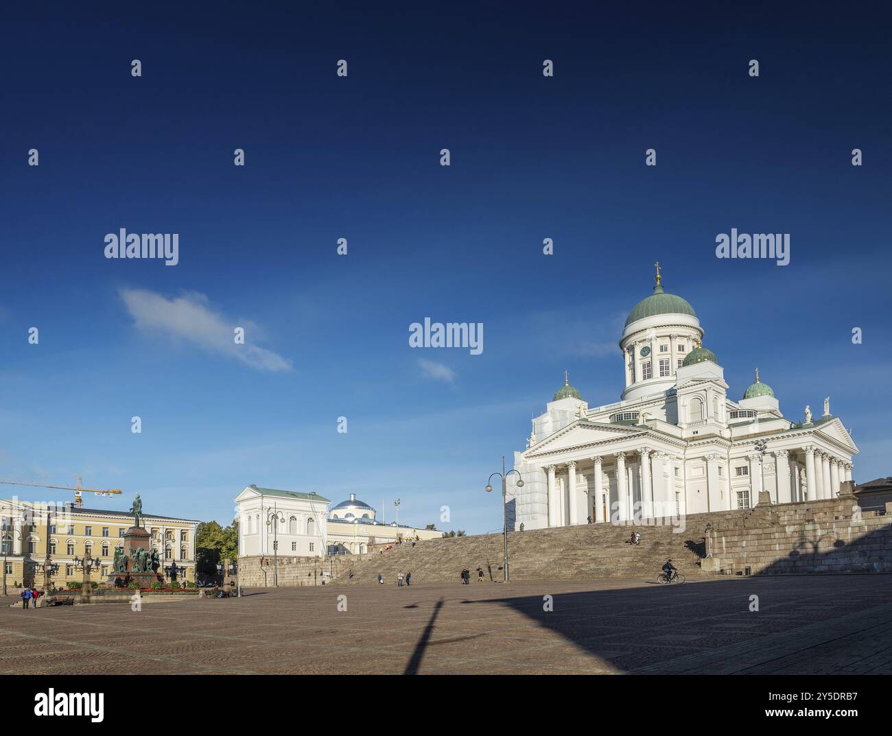 Senat Square und City Kathedrale Wahrzeichen in Helsinki Finnland Stockfoto