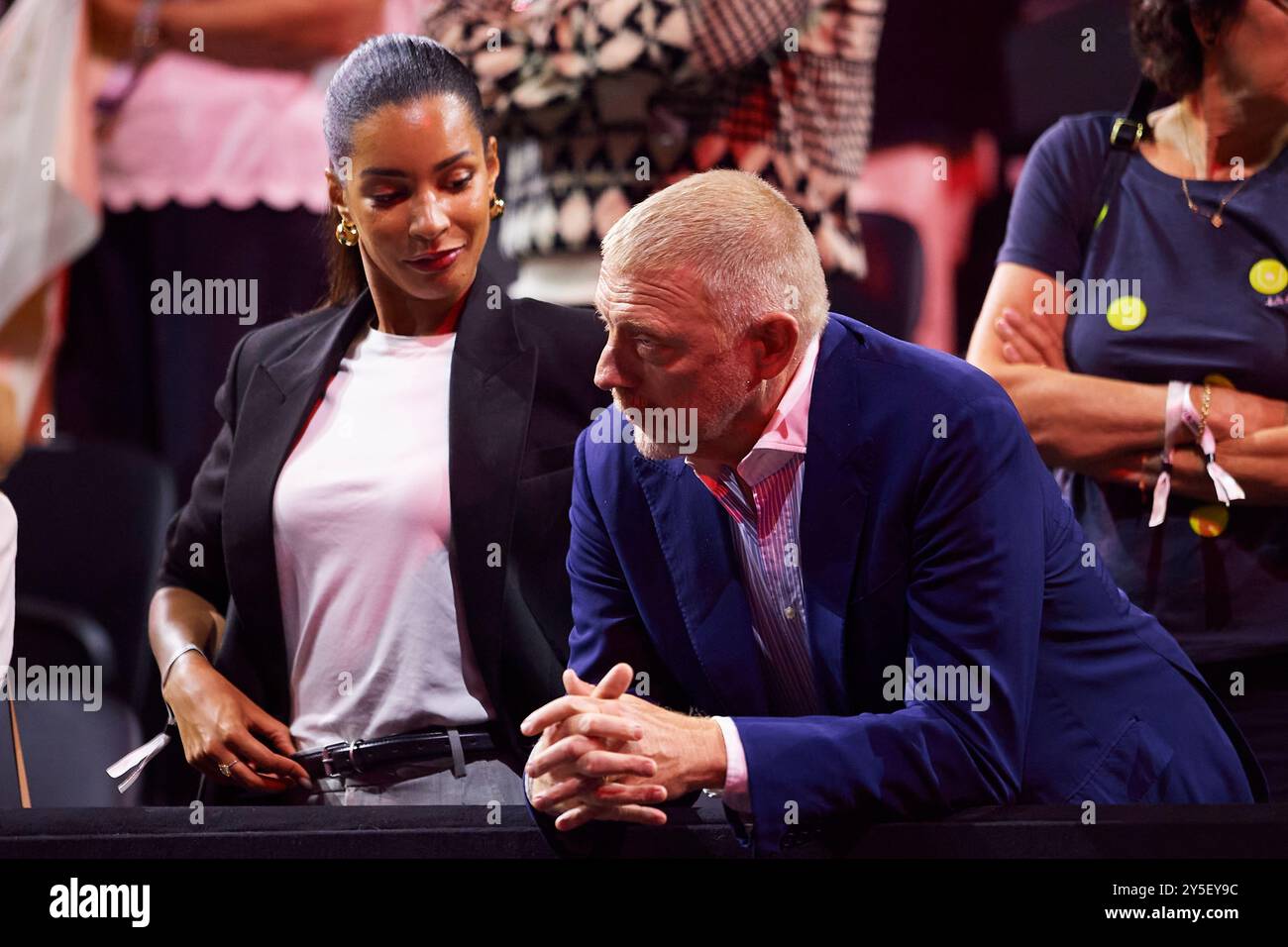 Berlin, Deutschland. September 2024. BERLIN, DEUTSCHLAND - 21. SEPTEMBER: Lilian de Carvalho Monteiro und Boris Becker schauen am 2. Tag des Laver Cup in der Uber Arena am 21. September 2024 in Berlin zu. (Foto von Francisco Macia/Photo Players Images/Magara Press) Credit: Magara Press SL/Alamy Live News Stockfoto