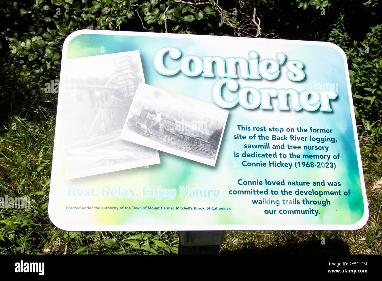 Connie's Corner Rest Stoppschild auf NL 90 in Mount Carmel-Mitchell's Brook-St. Catherine's, Neufundland & Labrador, Kanada Stockfoto