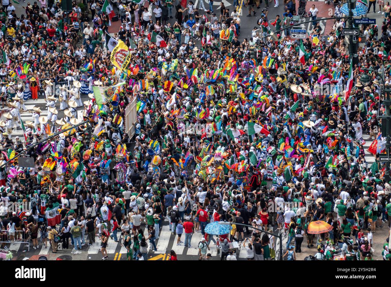 Die mexikanische Independence Day-Parade ist eine jährliche Feier entlang der Madison Avenue in Manhattan, 2024, New York City, USA Stockfoto