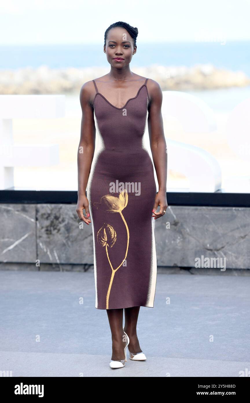 Lupita Nyong'o beim Photocall zum Animationsfilm 'The Wild Robot / der Wilde Roboter' auf dem 72. Internationales Filmfestival San Sebastian / Festival Internacional de Cine de San Sebastián auf der Kursaal Terasse. San Sebastian, 22.09.2024 Stockfoto