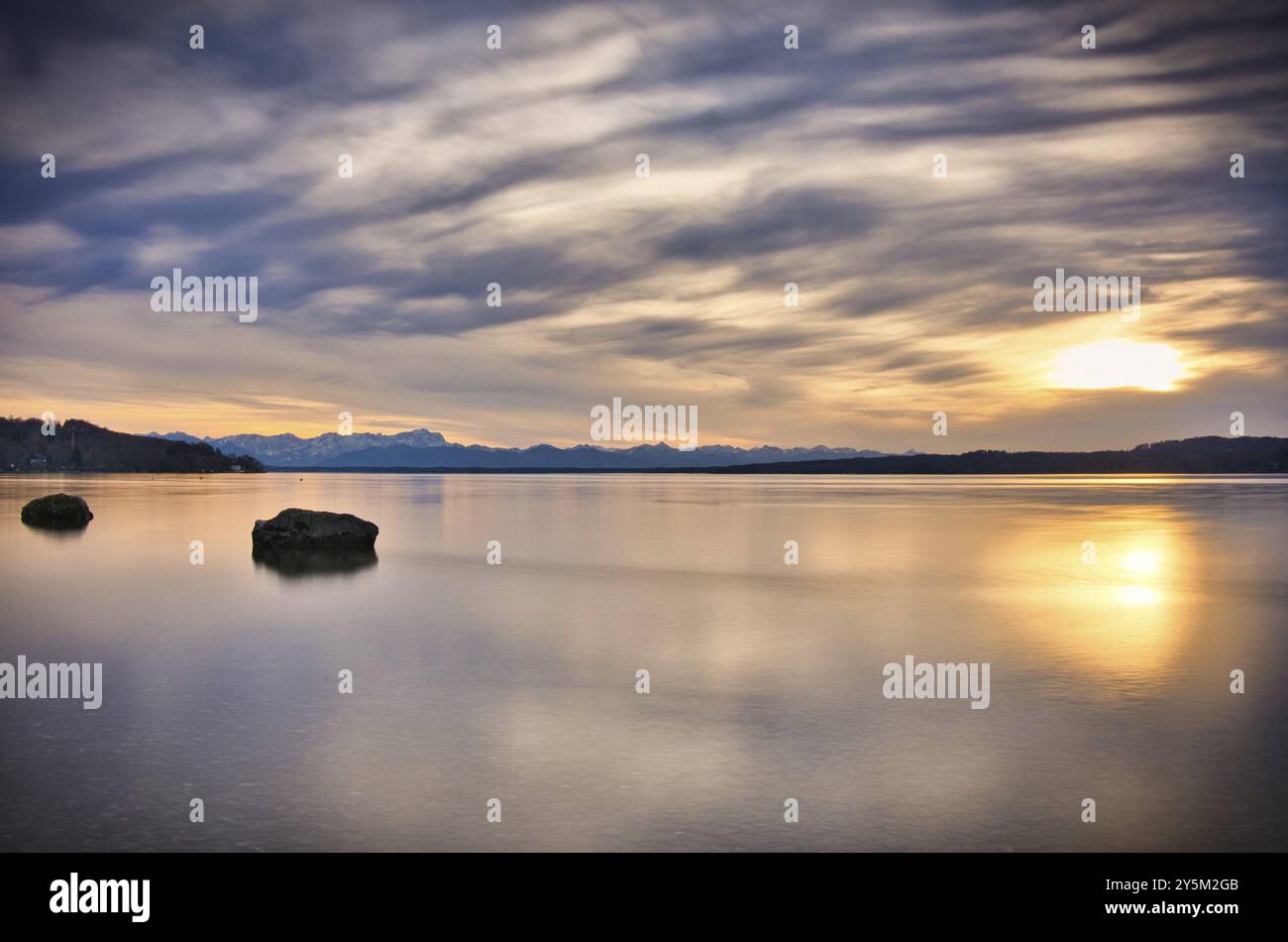 Sonnenuntergang am Starnberger See Stockfoto