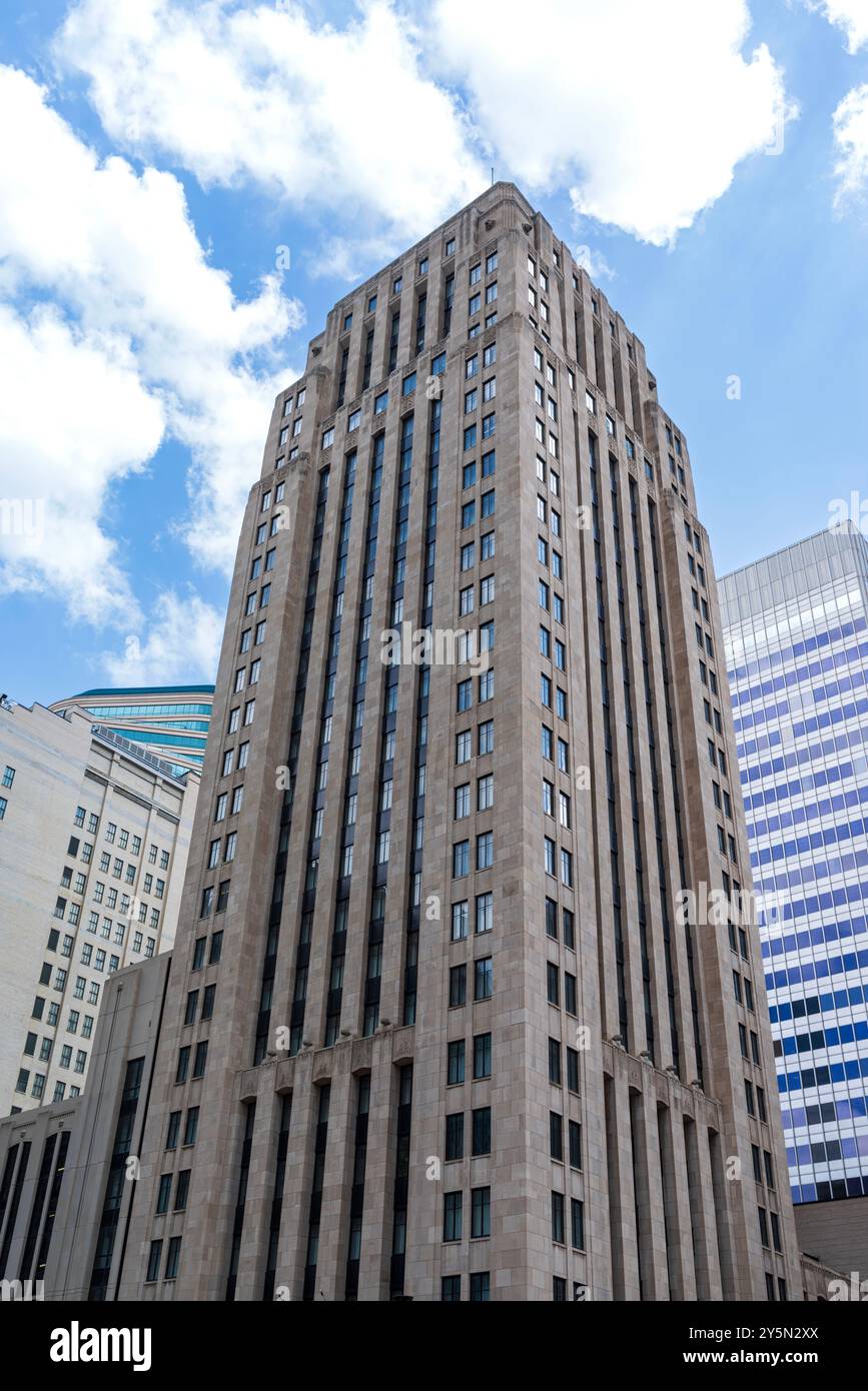 MPLS, MN - 18. Mai 2024: Historischer Rand Tower, erbaut 1929 im Art déco-Stil. Stockfoto