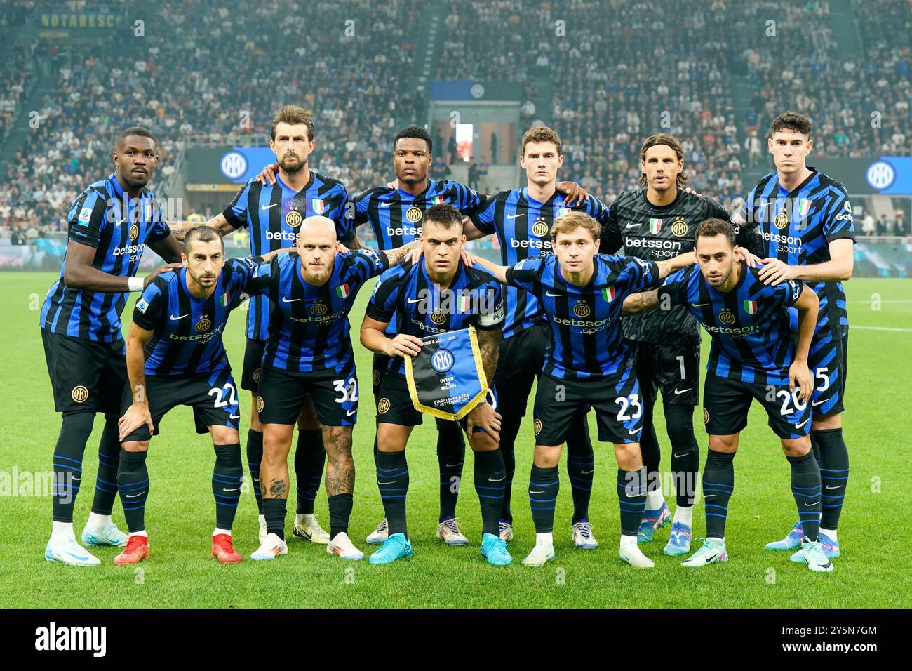 Mailand, Italien. September 2024. Mailand, Italien, 22. September 2024: Teamphoto von Inter während des Seria A Fußballspiels zwischen FC Internazionale und AC Milan in San Siro in Mailand. (Daniela Porcelli/SPP) Credit: SPP Sport Press Photo. /Alamy Live News Stockfoto