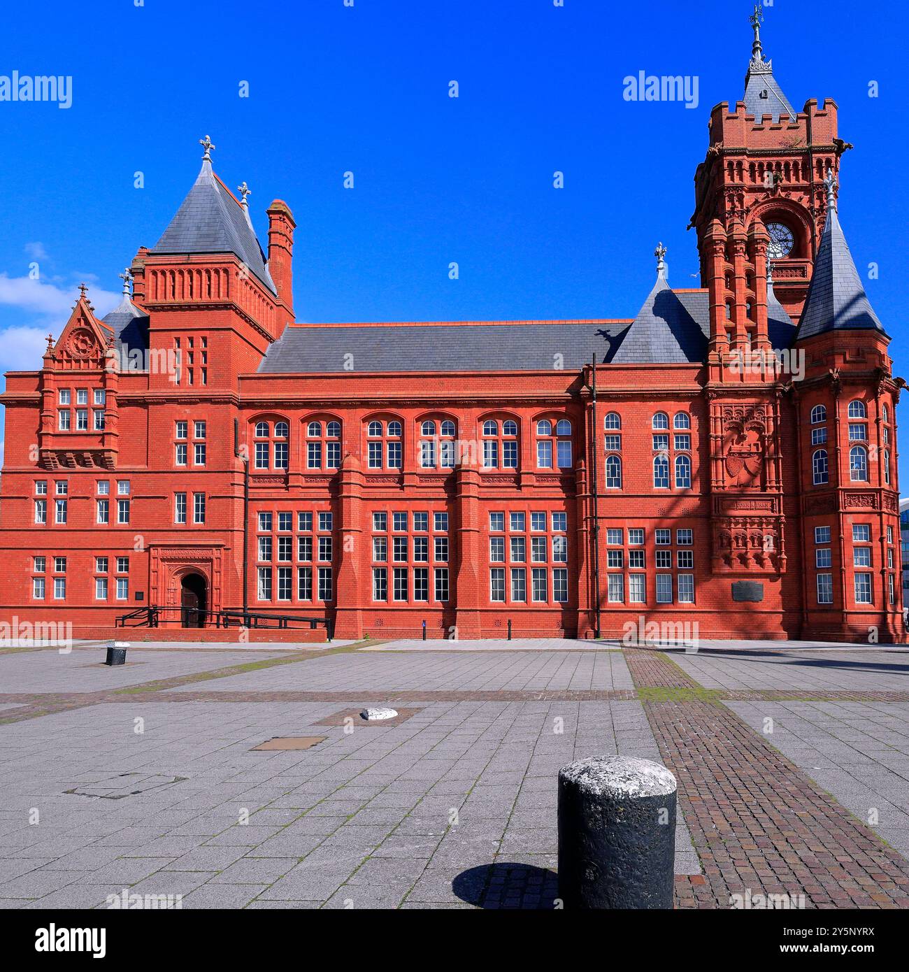 Das Pierhead-Gebäude, Cardiff Bay, South Wales, Großbritannien. Eines der Regierungsgebäude der Walisischen Versammlung. Früher ein Hafengebäude Stockfoto