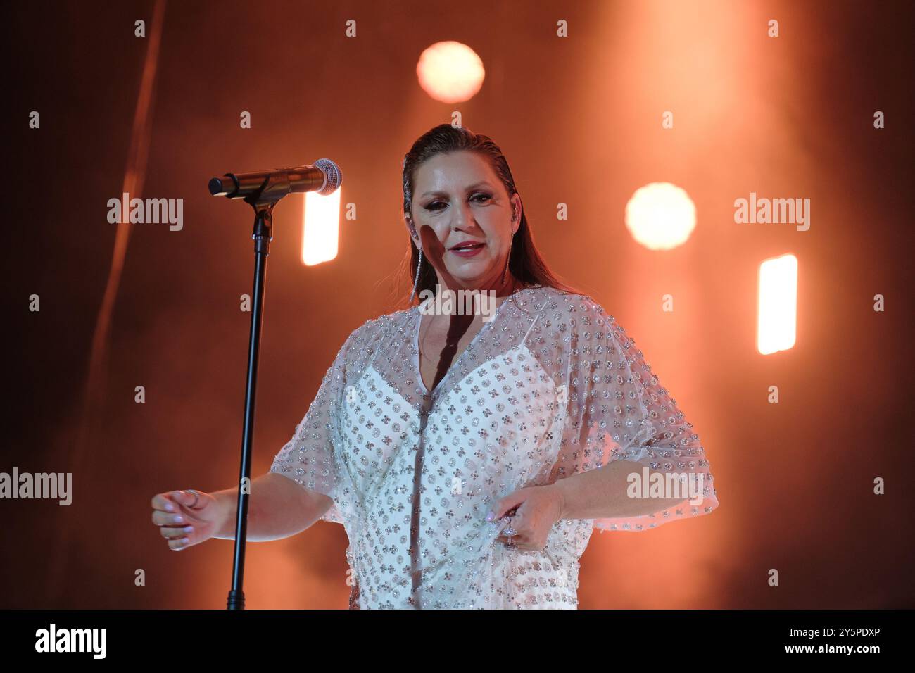 Niña Pastori ( Maria Rosa Garcia) während einer Aufführung im Wizink Center am 22. September 2024 in Madrid, Spanien. Stockfoto