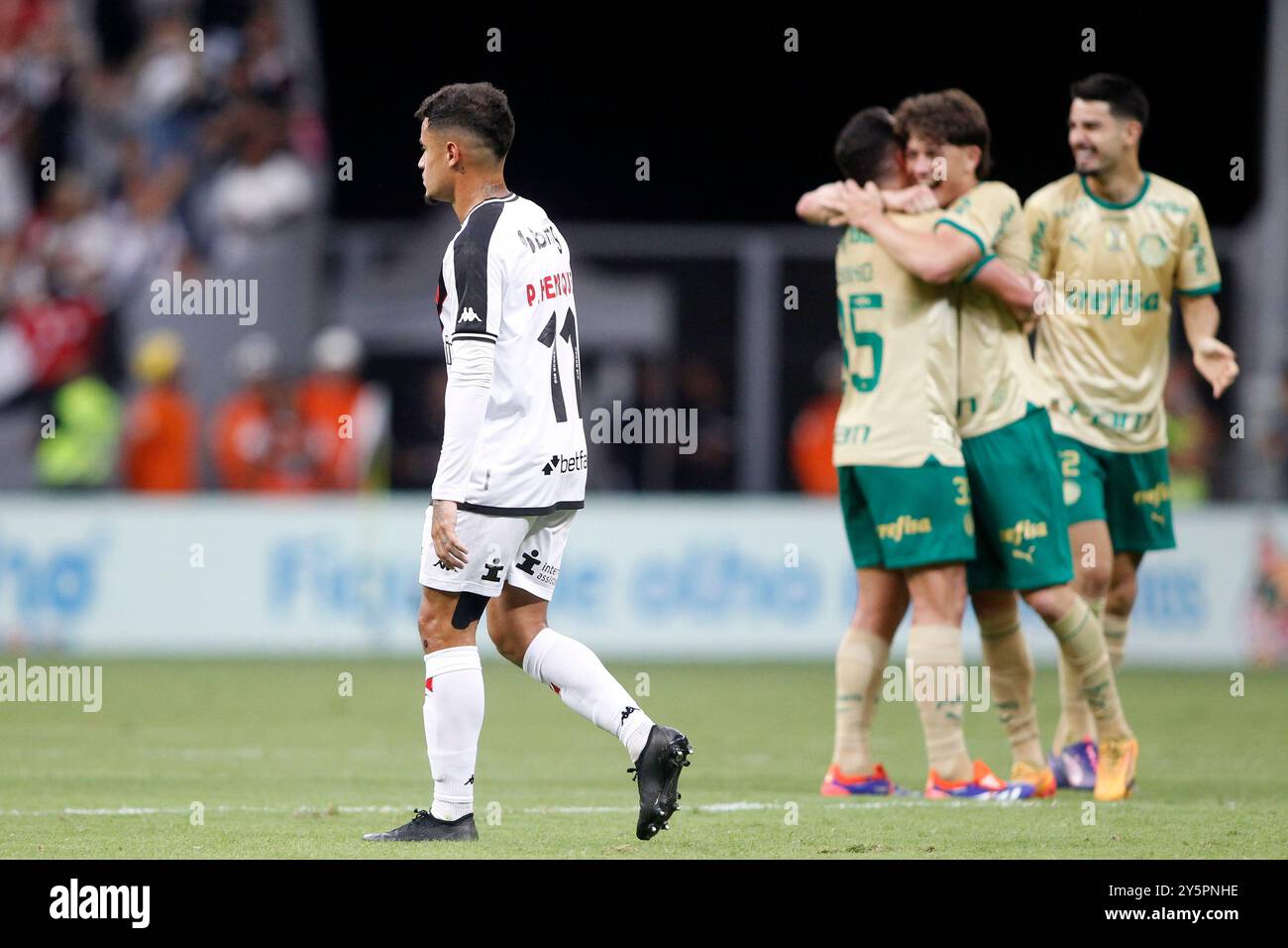 Brasilia, Brasilien. September 2024. Philippe Coutinho von Vasco da Gama beklagt 0-1 Niederlage nach dem Spiel zwischen Vasco da Gama und Palmeiras für die brasilianische Serie A 2024 im Mane Garrincha Stadium in Brasilia am 22. September 2024 Foto: Adalberto Marques/DiaEsportivo/Alamy Live News Credit: DiaEsportivo/Alamy Live News Stockfoto