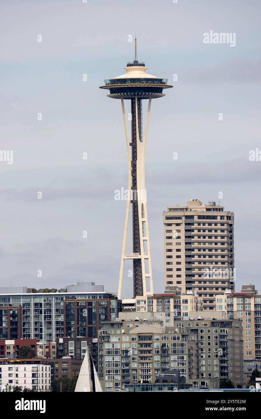 Seattle Space Needle an einem teilweise bewölkten Tag Stockfoto