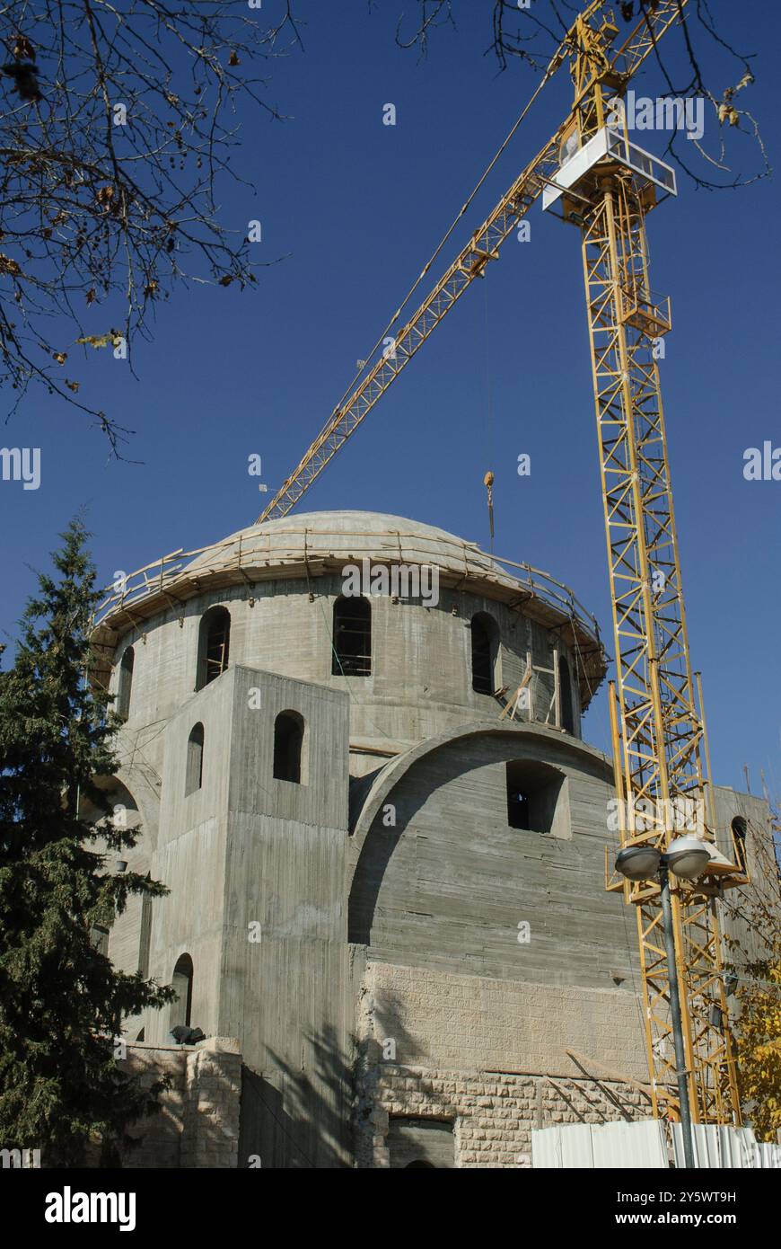 Außenansicht der Hurva-Synagoge während des Wiederaufbaus im jüdischen Viertel der Altstadt von Jerusalem im Jahr 2008. Die Bauarbeiten wurden in 2 abgeschlossen Stockfoto