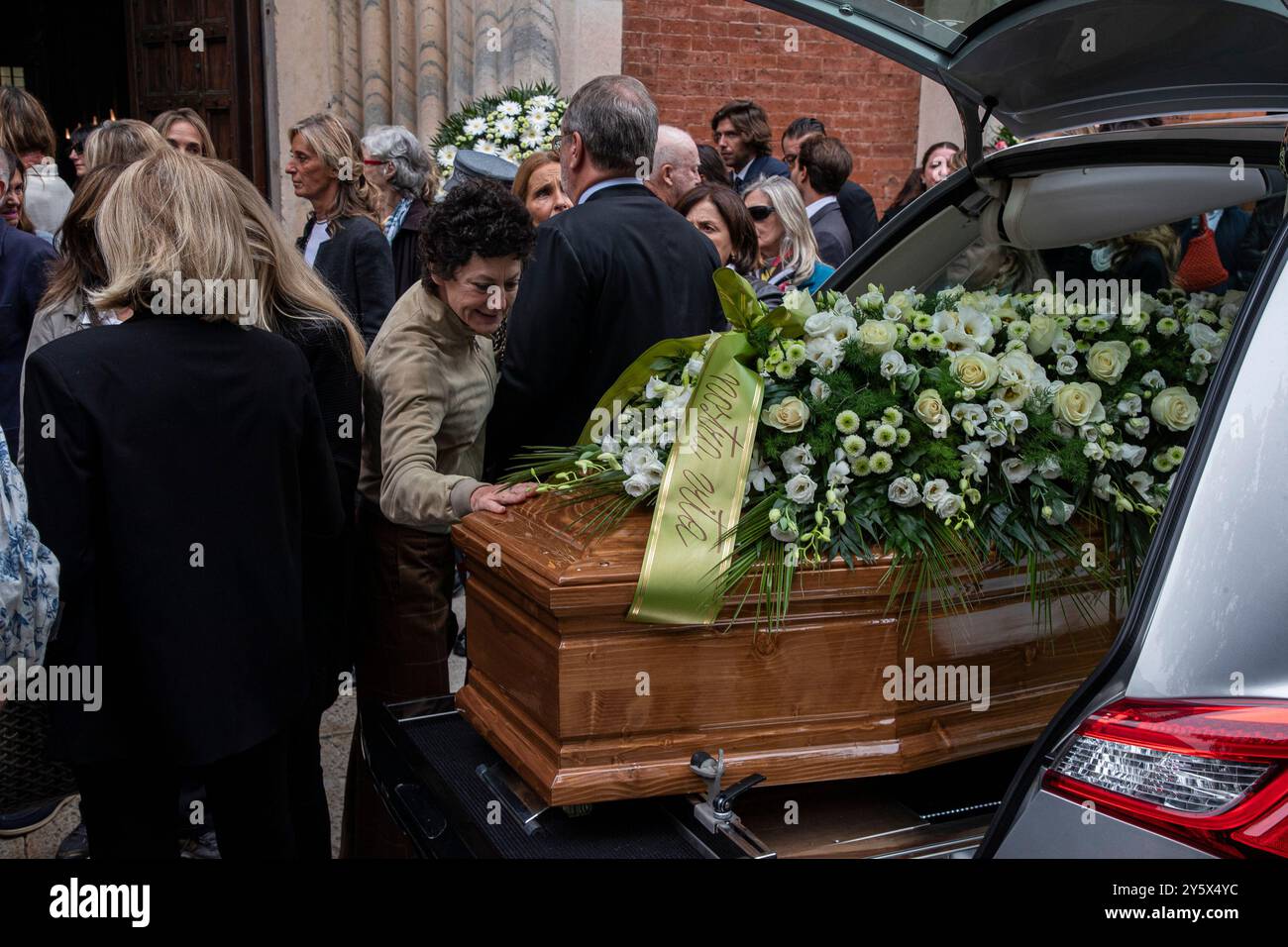 Mailand, Italien. September 2024. Funerali Paola MarellaMilano - Italia - Cronaca - Luned&#xec;, 23 Settembre, 2024 (Foto di Marco Ottico/Lapresse) Beerdigung von Paola Marella Mailand, Italien - Nachrichten - Montag, 23. September 2024 (Foto: Marco Ottico/Lapresse) Credit: LaPresse/Alamy Live News Stockfoto