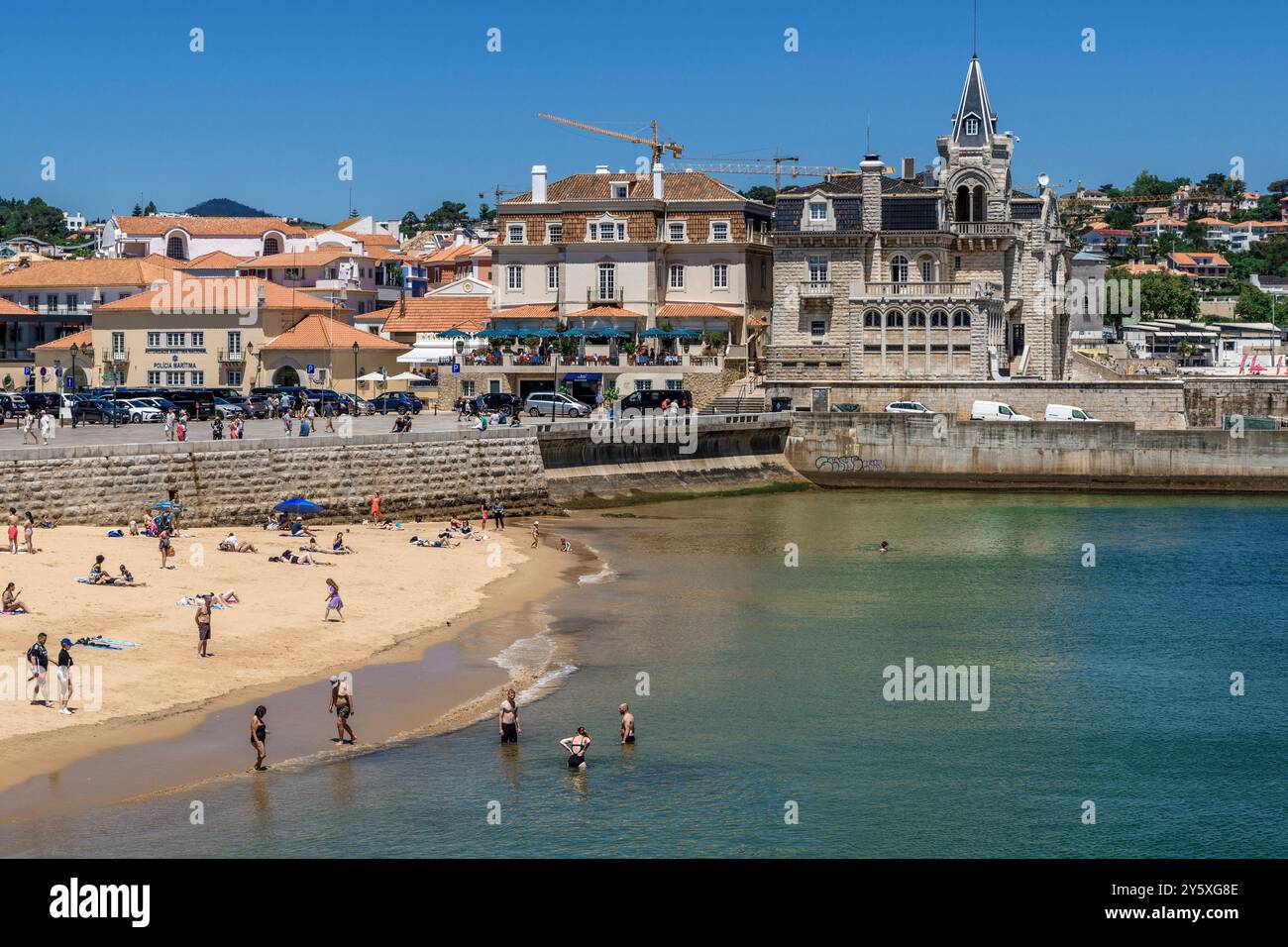 Praia da Ribeira und Palacete Seixas in Cascaes, Portugiesisch Cascais, portugiesische Stadt im Bezirk Lissabon, Portugal, Europa Stockfoto