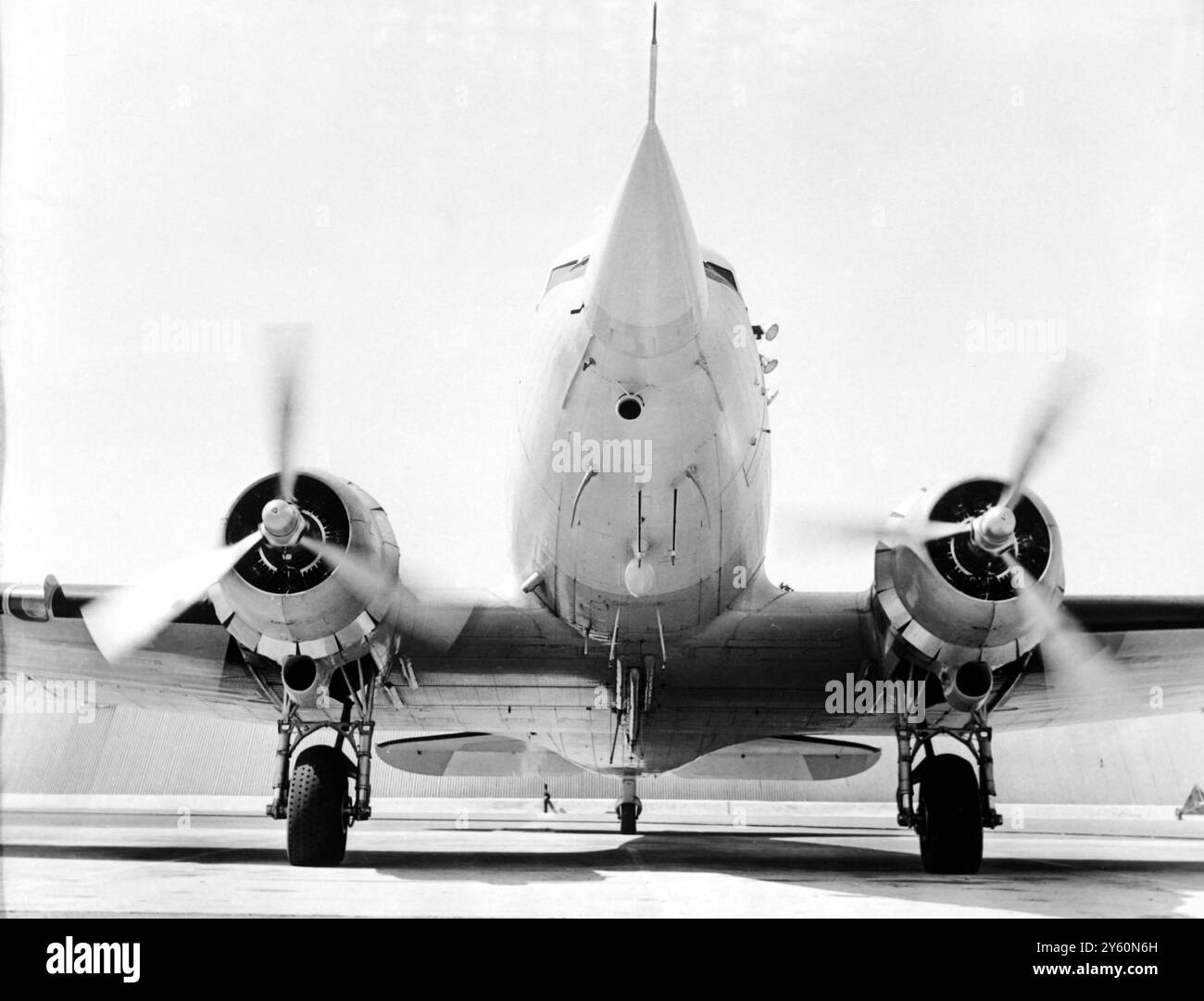 FLUGZEUGE LOCKHEED CALIFORNIA DC-3 18. NOVEMBER 1960 Stockfoto