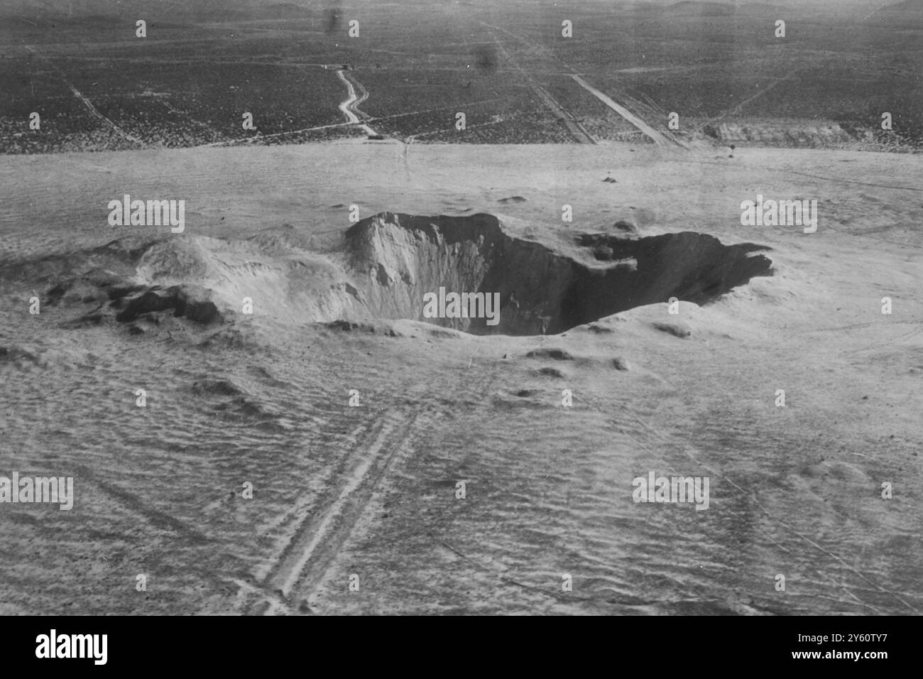 NEVADA LOCH DURCH EXPLOSION AM 20. OKTOBER 1960 Stockfoto