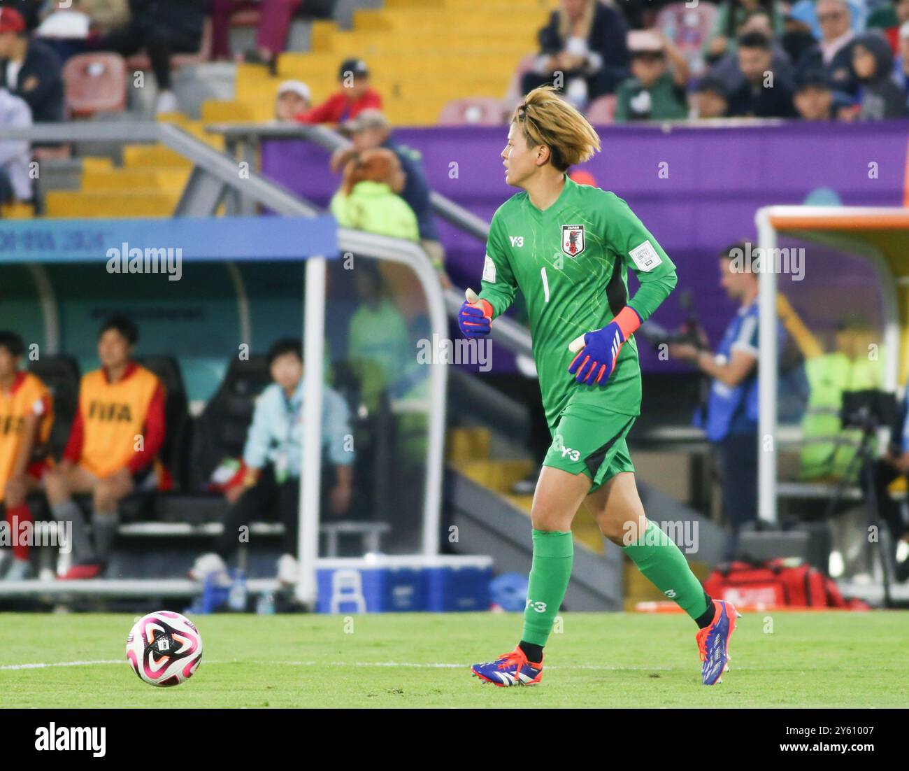 Bogota, Kolumbien. September 2024. Akane Okuma aus Japan kontrolliert den Ball beim Endspiel der FIFA U-20-Frauen-Weltmeisterschaft Kolumbien 2024 zwischen Korea DPR und Japan im El Campin Stadium am 22. September 2024 in Bogota. (Kreditbild: © Daniel Garzon Herazo/ZUMA Press Wire) NUR REDAKTIONELLE VERWENDUNG! Nicht für kommerzielle ZWECKE! Stockfoto