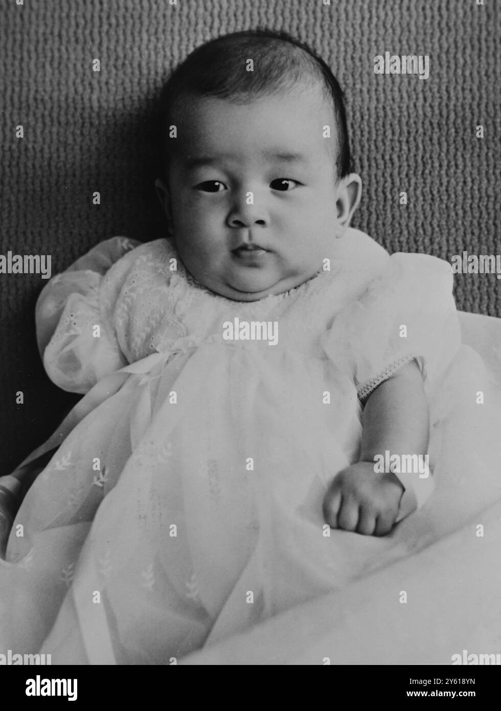 PRINZ HIRO VON JAPAN - NAHAUFNAHME 100 TAGE ALT 27. JUNI 1960 Stockfoto