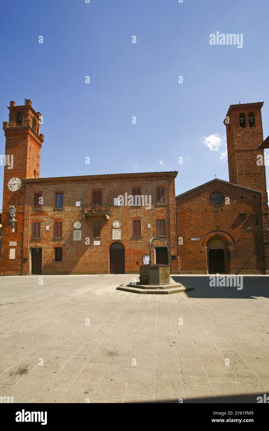 Torrita von Siena, Siena: Mittelalterliche Denkmäler auf dem Matteotti-Platz Stockfoto