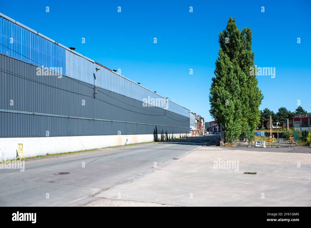 Lüttich, Belgien, 10. August 2024 - Lager der Metallindustrie Marichal Ketin Stockfoto