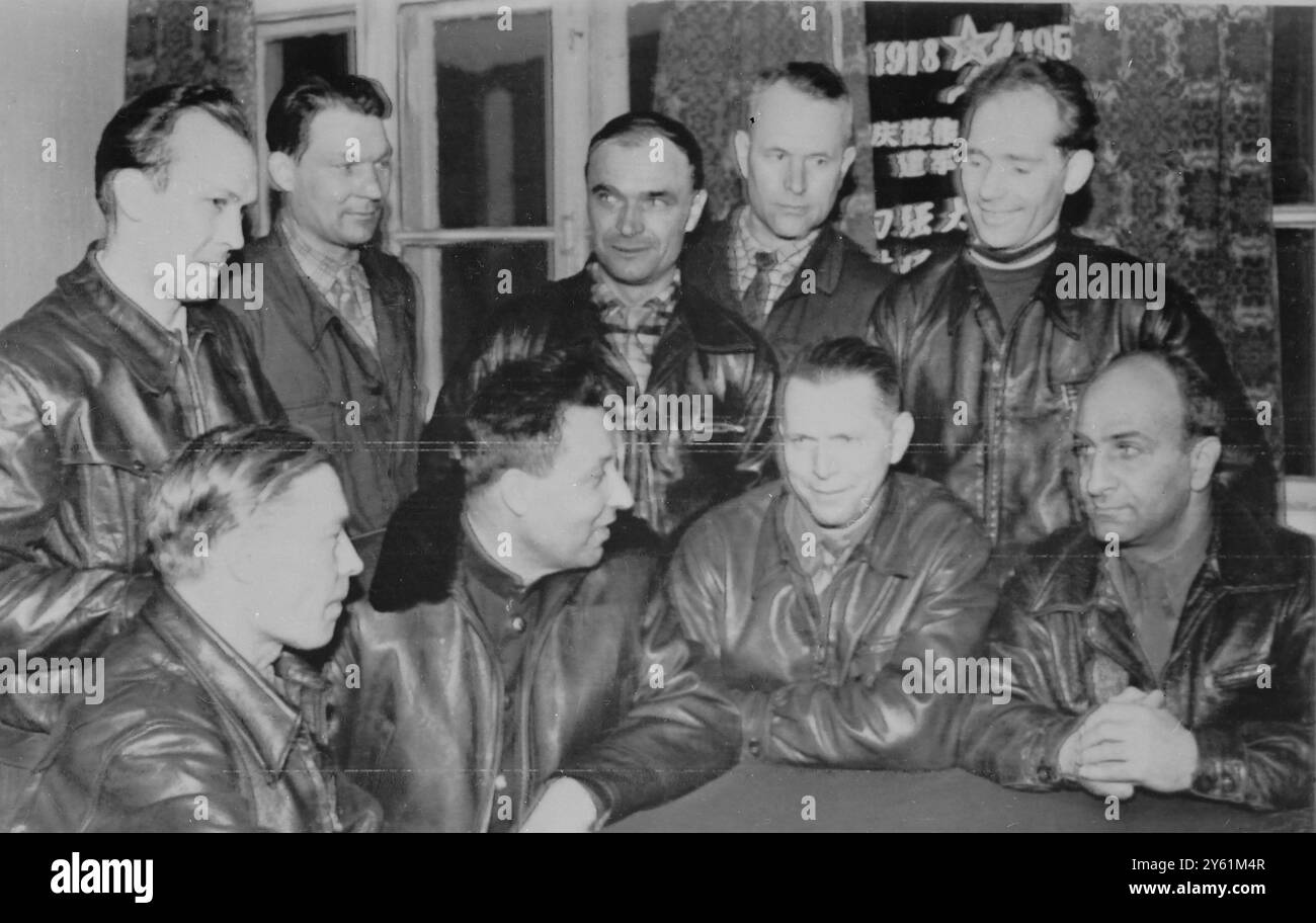 DIE FLUGBESATZUNG TU114 BRACH AM 25. MÄRZ 1960 ACHT FLUGREKORDE Stockfoto