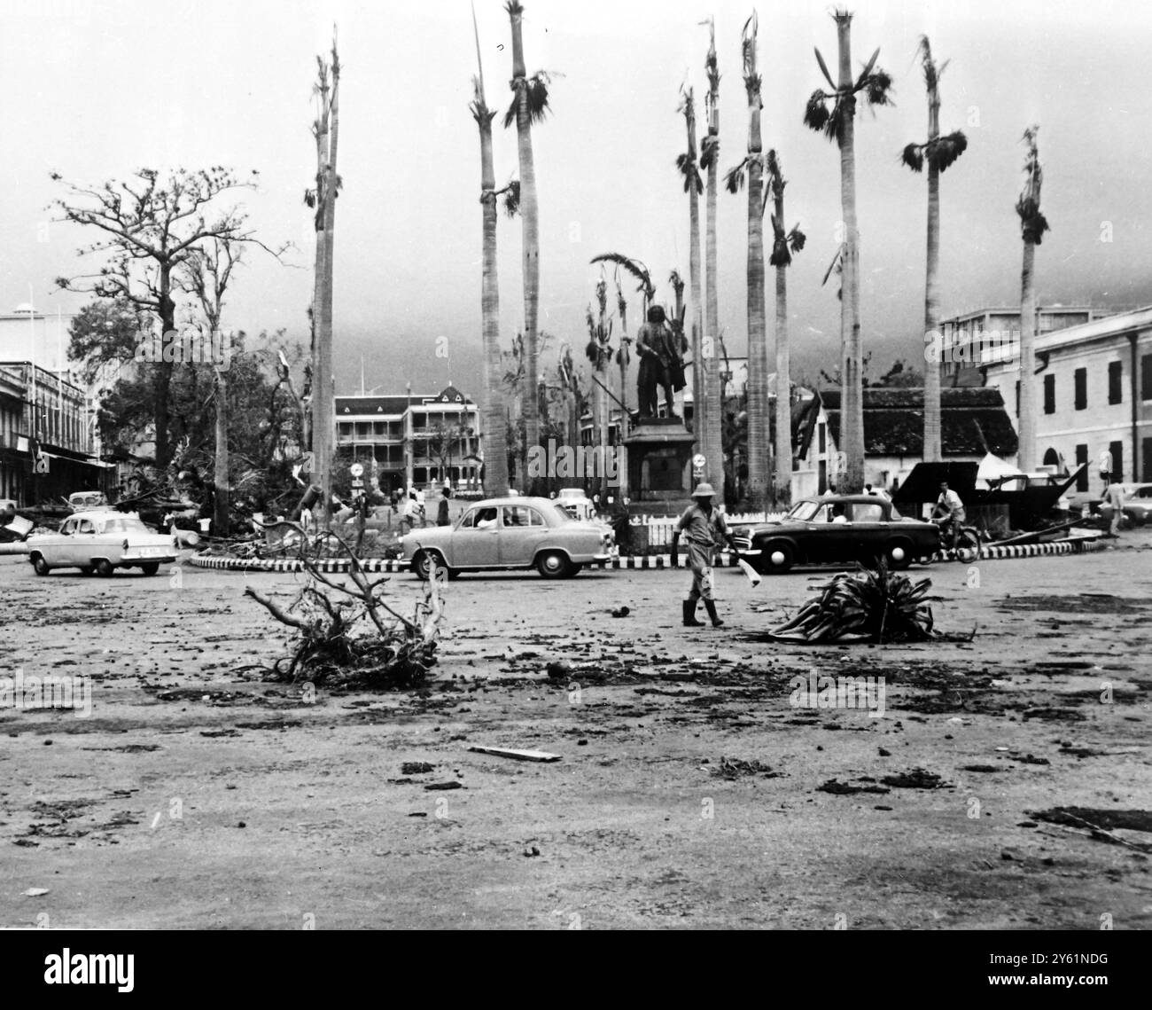 CYCLONE CAROLE CYCLONE DAMAGES PORT LOUIS 11 MÄRZ 1960 Stockfoto