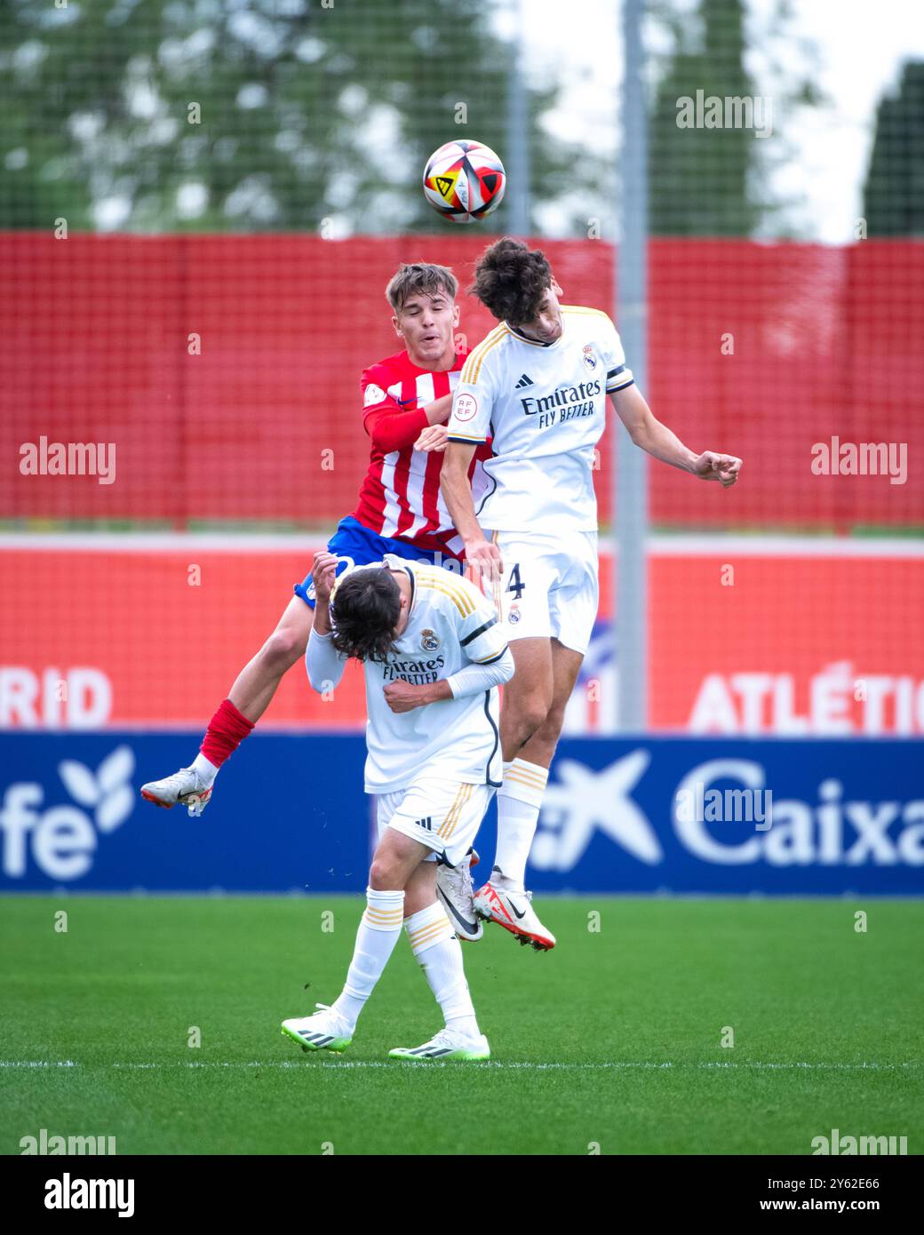 Alcala de Henares, Spanien. Liga Division de Honor Juvenil. Atletico de Madrid gegen Real Madrid. Wanda City. Stockfoto