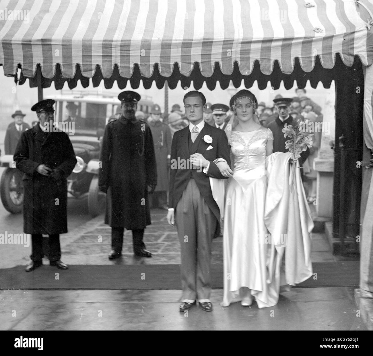 Hochzeit von Mr. Brian Guiness und Hon Diana Mitford im St. Margaret's, Westminster. 30. Januar 1929 Stockfoto