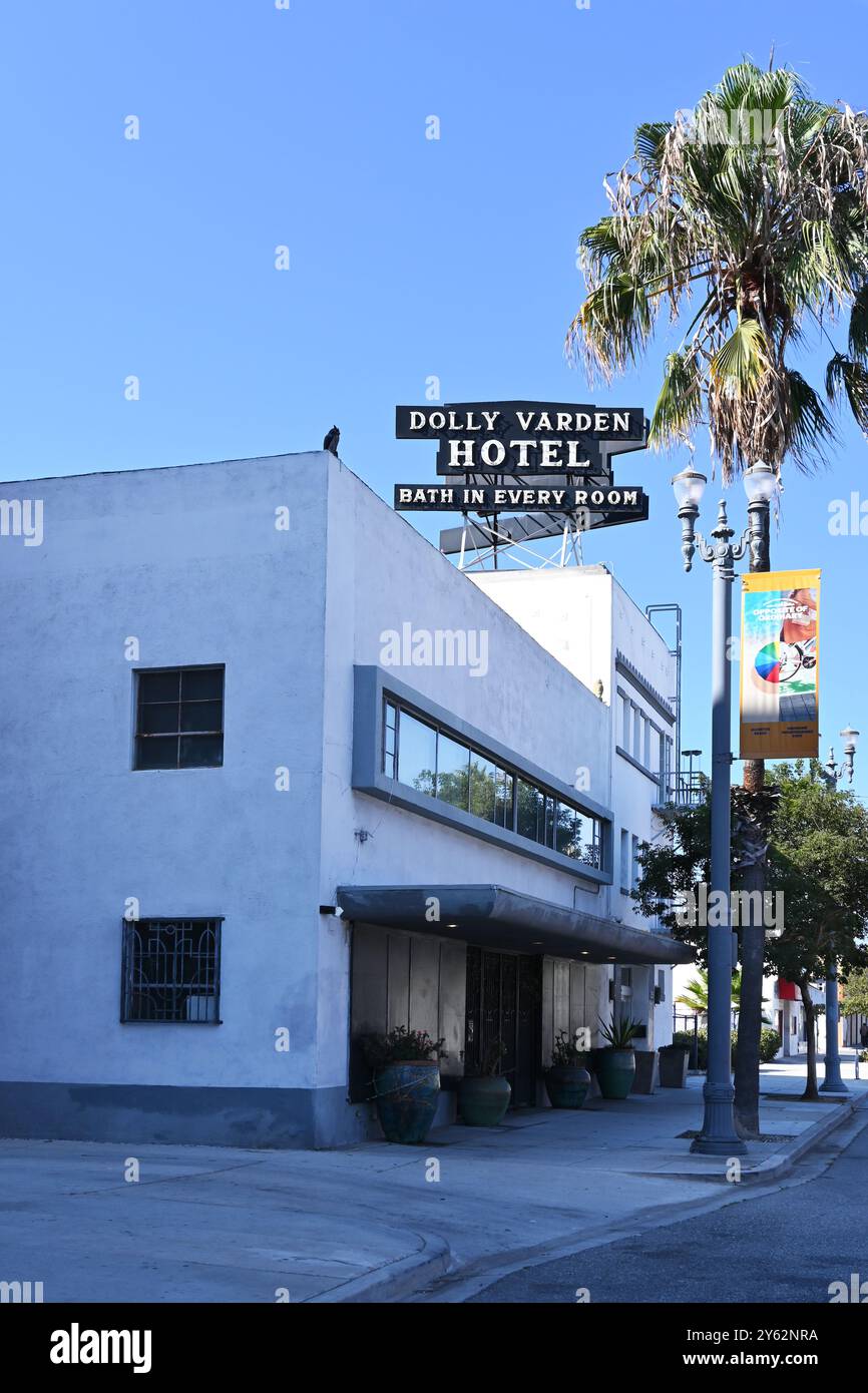 LONG BEACH, KALIFORNIEN - 22. SEPTEMBER 2024: Ein historisches Wahrzeichen in der Dowtown-Gegend könnte bald abgerissen werden. Stockfoto