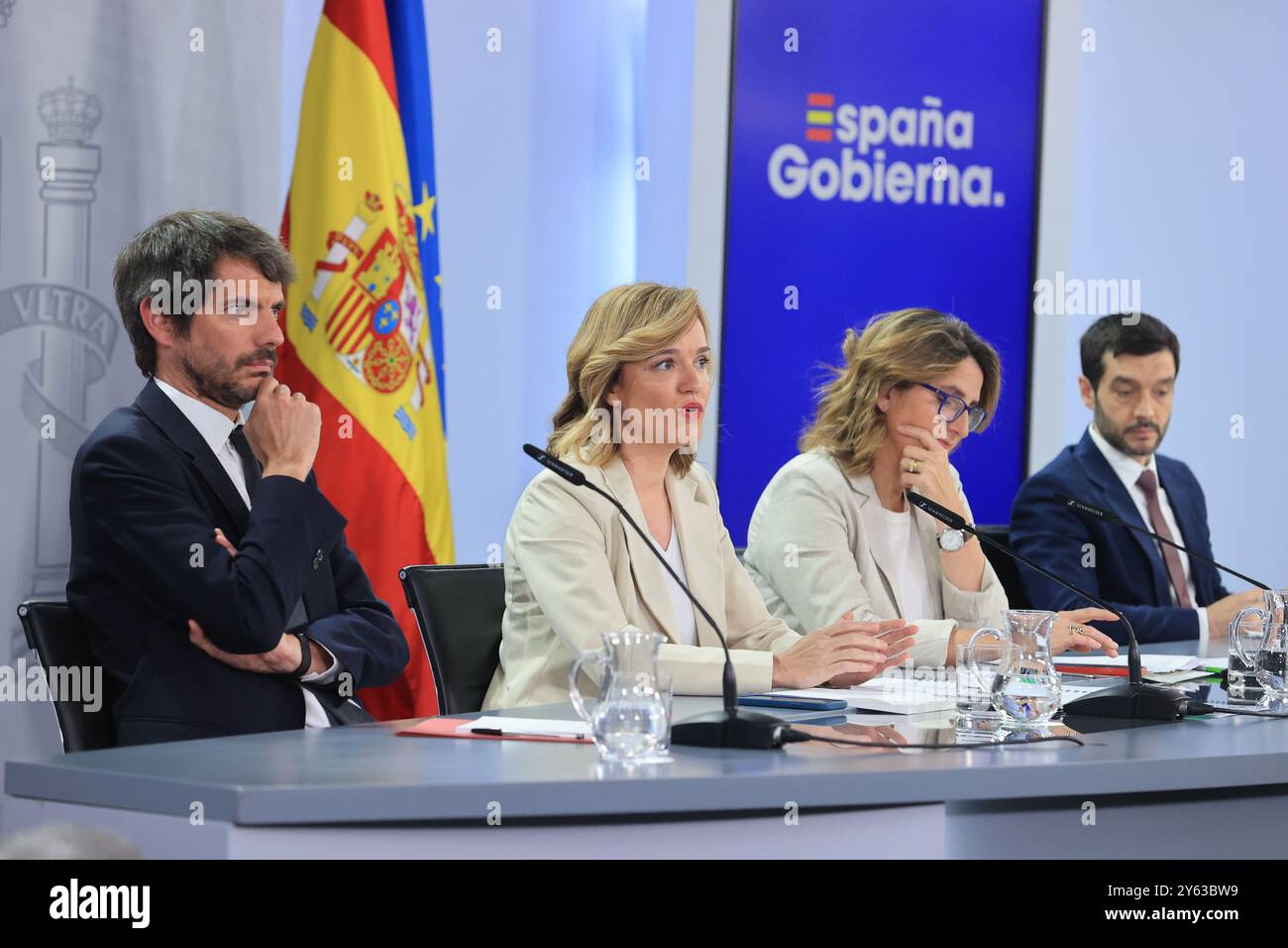 Madrid, 11.06.2024. La Moncloa Palace. Pressekonferenz nach dem Treffen des Ministerrats mit dem Sprecher des Ministers Pilar Alegría, dem dritten Vizepräsidenten und Minister für den ökologischen Wandel und die demografische Herausforderung Teresa Ribera, dem Kulturminister Ernest Urtasun und dem Minister für soziale Rechte, Konsum und Agenda 2030, Pablo Bustinduy. Foto: Jaime García. ARCHDC. Quelle: Album / Archivo ABC / Jaime García Stockfoto