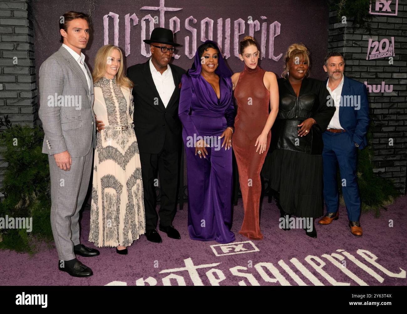 New York, Usa. September 2024. New York, USA. 23.9.24, New York, Vereinigte Staaten Nicholas Alexander Chavez, Courtney B. Vance, Niecy Nash-Betts, Micaela Diamond, Raven Goodwin, Joshua Bitton nimmt an der Grotesquerie New York Premiere Teil, die am Montag, 23. September 2024 in den Spring Studios 50 Varick Street in New York City stattfindet Stockfoto