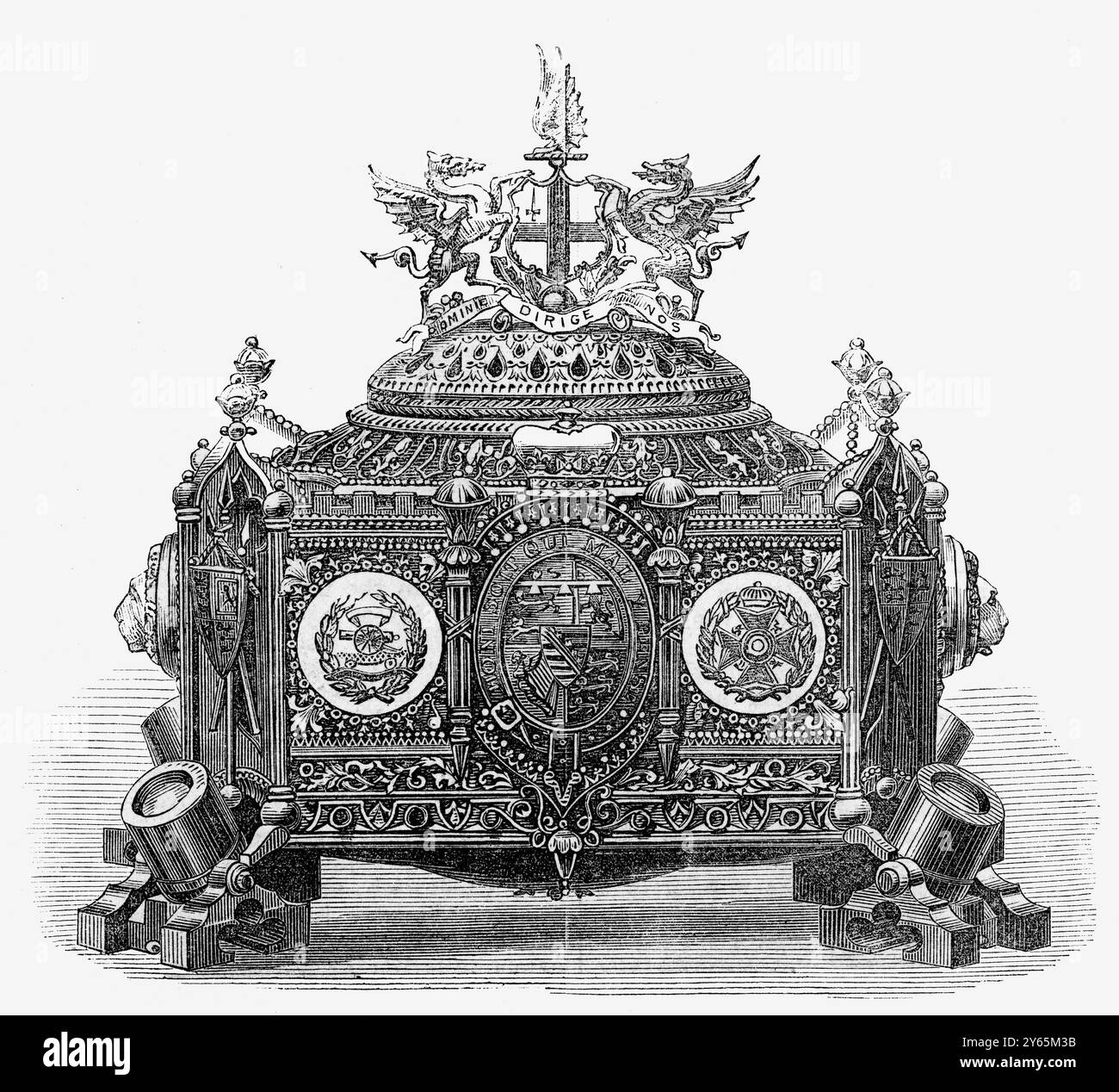 Die Goldschatulle, die Prinz Arthur überreicht hat und die Urkunde seines bürgerlichen Franchise - The Freedom of the City of London - trug . Es wurde von den Herren Hunt und Roskell 1871 hergestellt Stockfoto