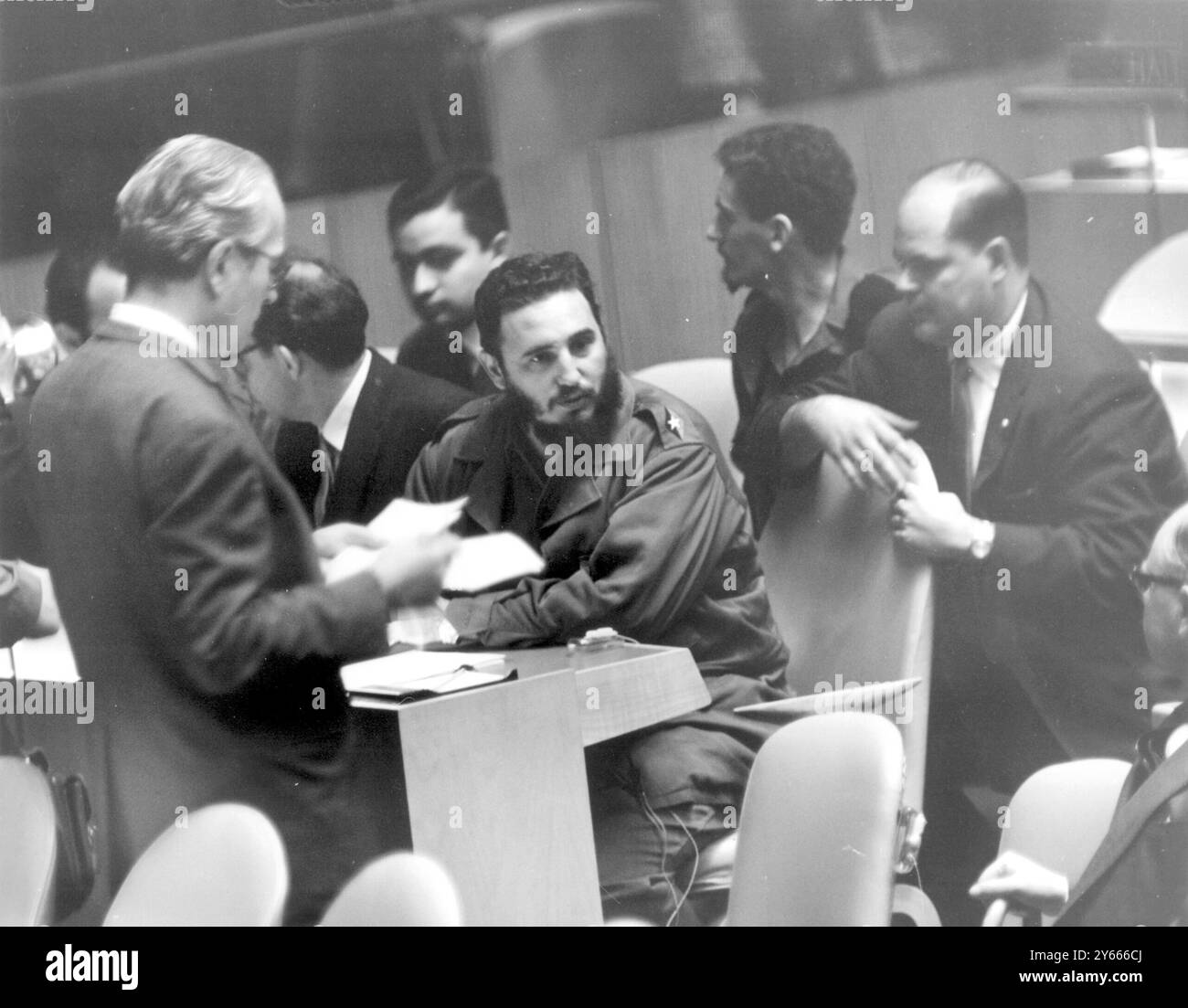 Kubas bärtiger Premierminister Dr. Fidel Castro bei der Eröffnungssitzung der Generalversammlung der Vereinten Nationen am 20. September 1960 in New York Stockfoto