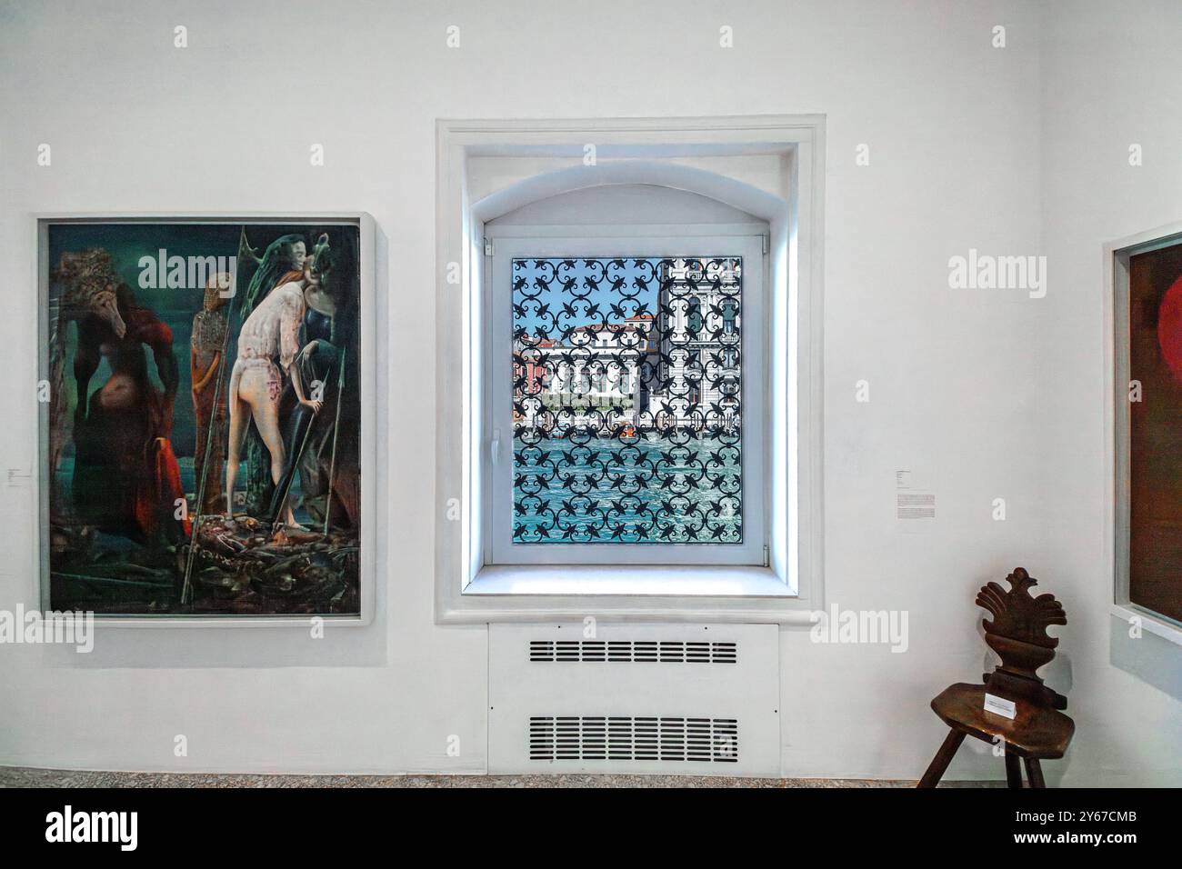 Kunstwerke im Peggy Guggenheim Museum im Stadtteil Dorsodur in Venedig, Italien Stockfoto