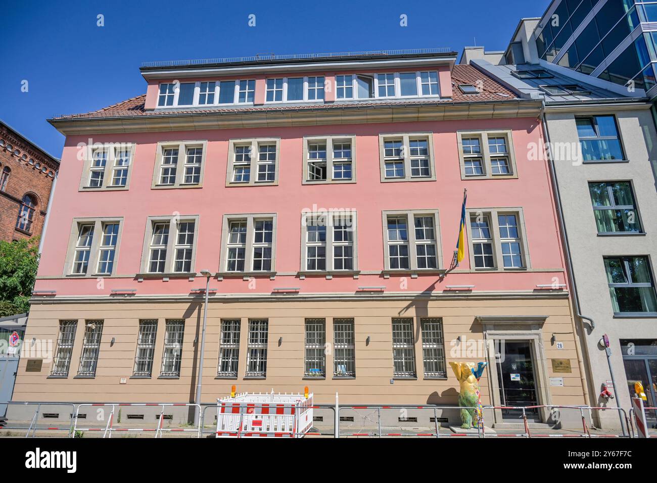Botschaft der Ukraine in der Bundesrepublik Deutschland, Albrechtstraße, Mitte, Berlin, Deutschland *** Botschaft der Ukraine in der Bundesrepublik Deutschland, Albrechtstraße, Mitte, Berlin, Deutschland Stockfoto