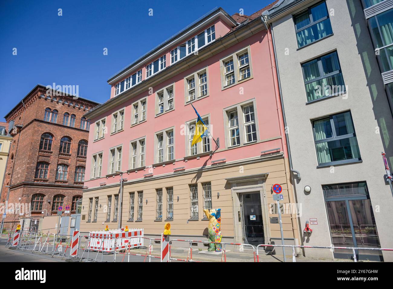 Botschaft der Ukraine in der Bundesrepublik Deutschland, Albrechtstraße, Mitte, Berlin, Deutschland *** Botschaft der Ukraine in der Bundesrepublik Deutschland, Albrechtstraße, Mitte, Berlin, Deutschland Stockfoto