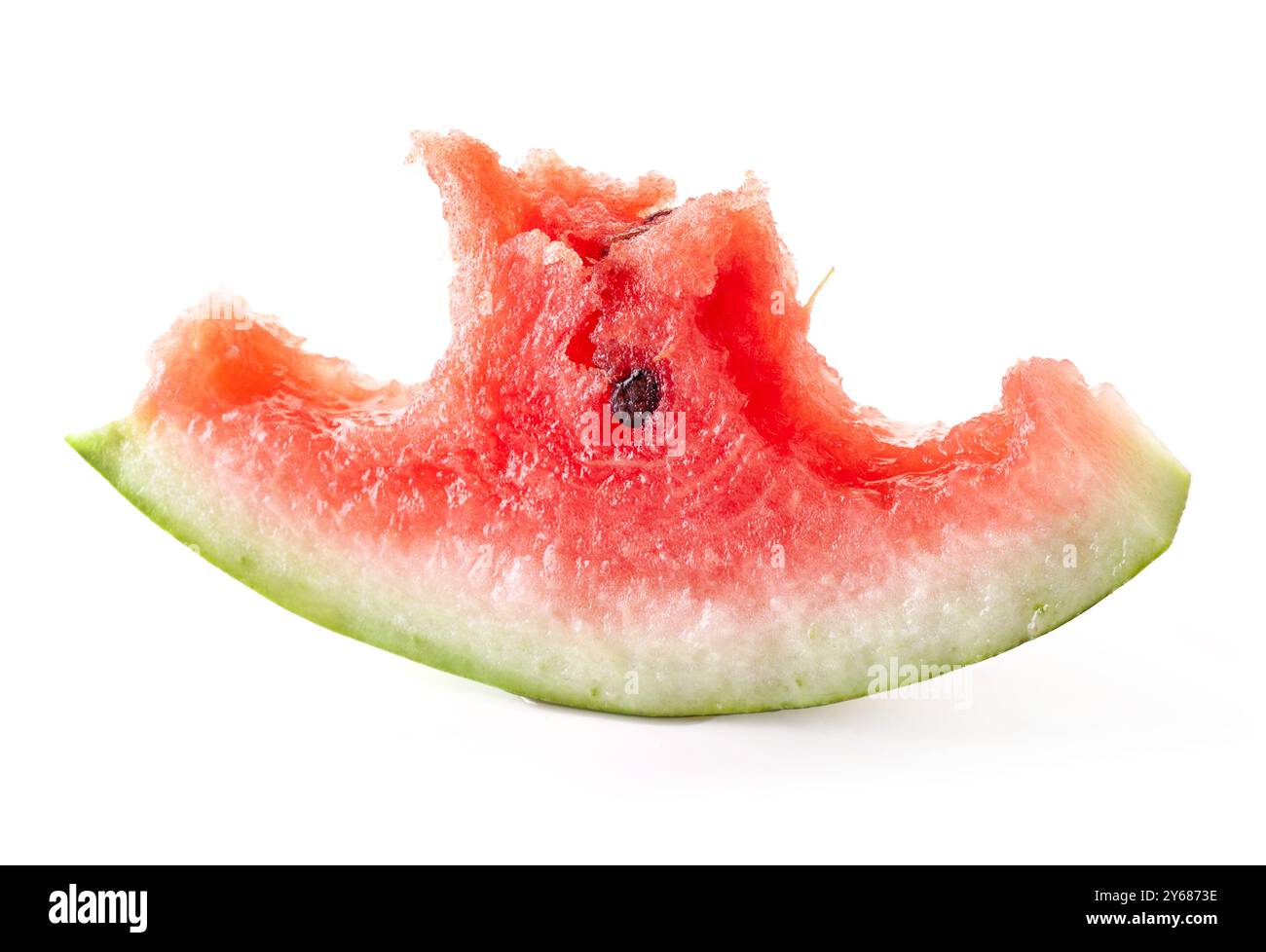 Schneiden Sie Wassermelone mit Biss isoliert auf weißem Hintergrund Stockfoto