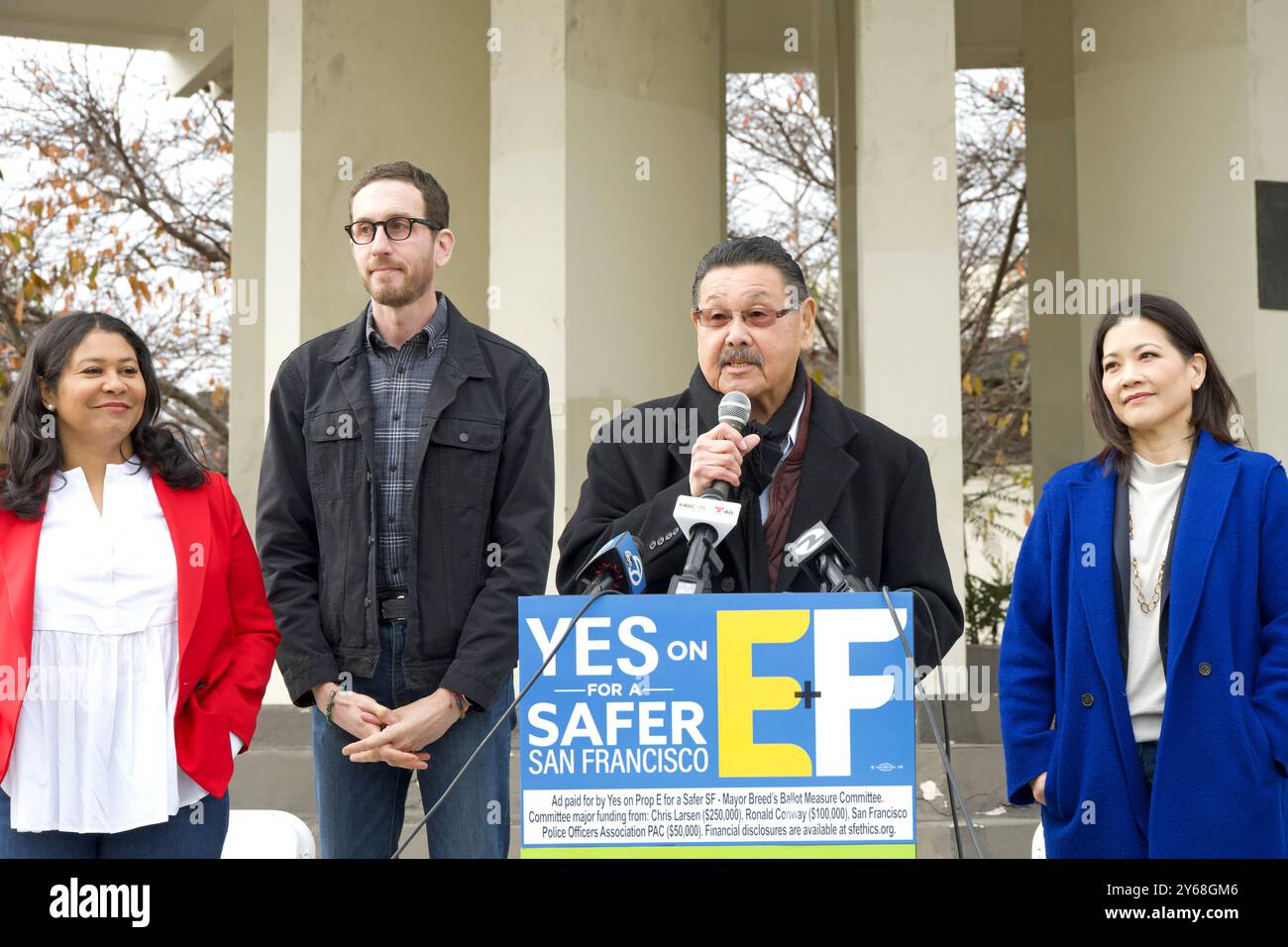 San Francisco, KALIFORNIEN - 6. Januar 2024: Steve Nakajo gibt Begrüßungsbotschaft beim Auftakt der Kampagne „Mayor London Breeds“ in Japantown ab. Stockfoto