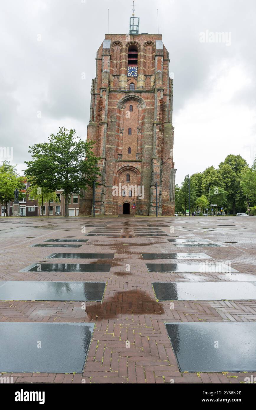 Oldehove, Schiefer Turm, Wahrzeichen, Attraktion, Gebäude, Architektur, Zentrum, Altstadt, Städtereise, Tourismus, Leewarden, Niederlande Stockfoto