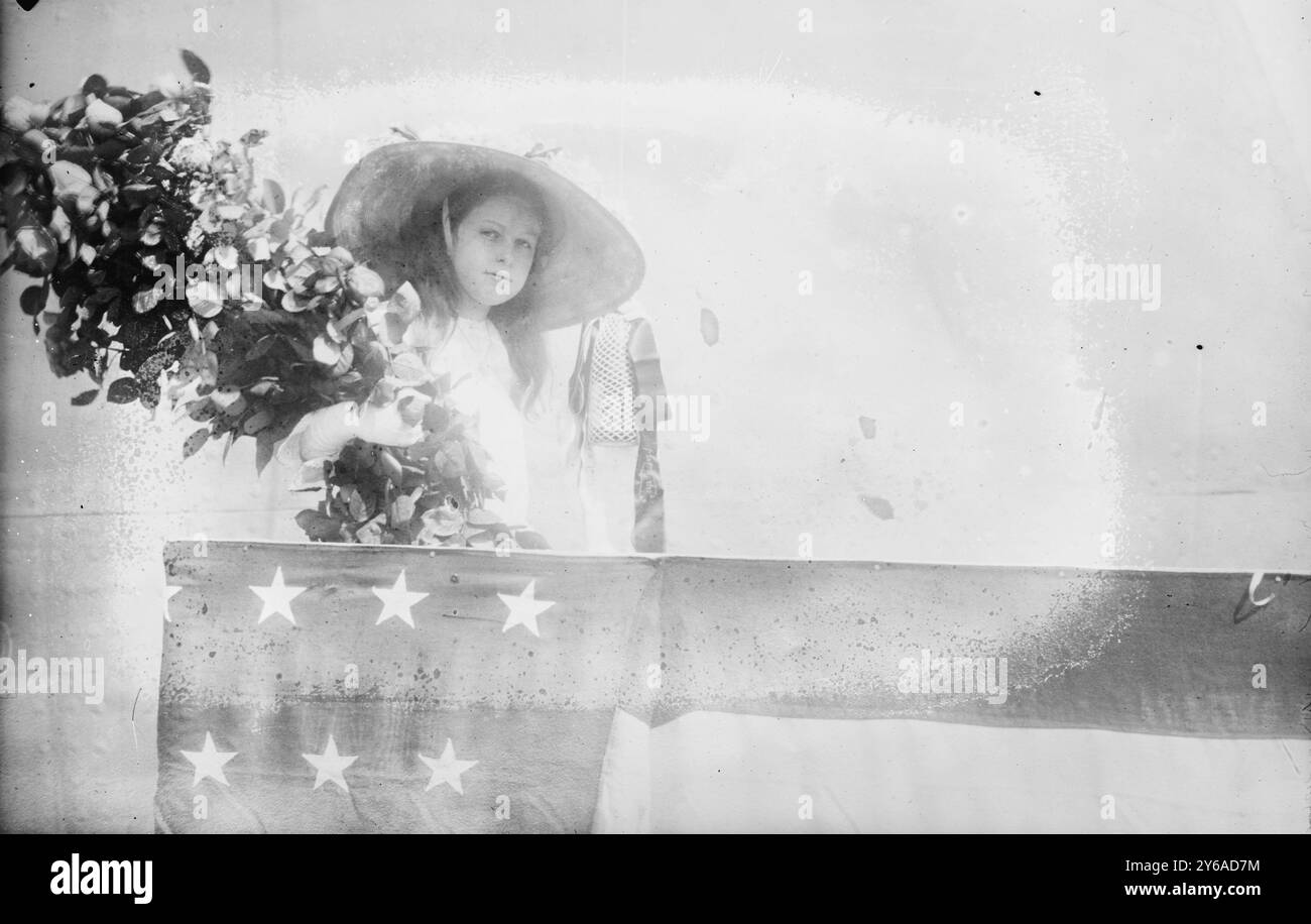 Claudia Lyon, Foto zeigt Claudia Lyon, Tochter des republikanischen Führers Cecil Lyon bei der Startzeremonie der USS Texas am 18. Mai 1912 in Newport News, Virginia. (The New York Times, 18. Mai 1912), 18. Mai 1912, Glas-negative, 1 negativ: Glas; 5 x 7 Zoll Oder kleiner. Stockfoto