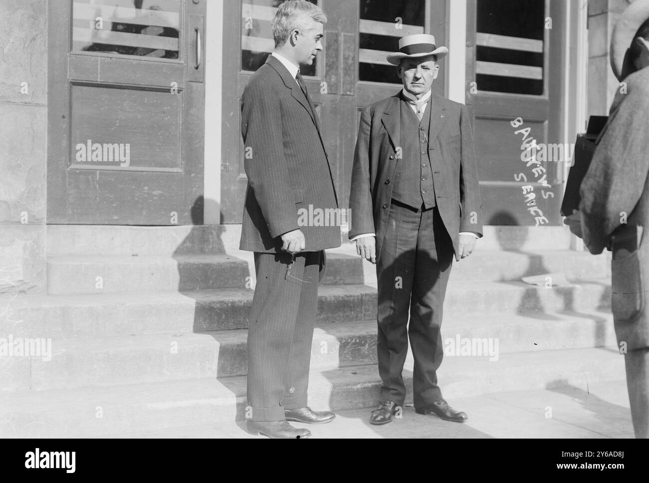 Ormsby McHarg und G.T. Taylor, Tenn., Foto auf der Republican National Convention 1912, die vom 18. Bis 22. Juni 1912 im Chicago Coliseum, Chicago, Illinois, stattfand. Tenn, Glasnegative, 1 negativ: Glas; 5 x 7 Zoll Oder kleiner. Stockfoto