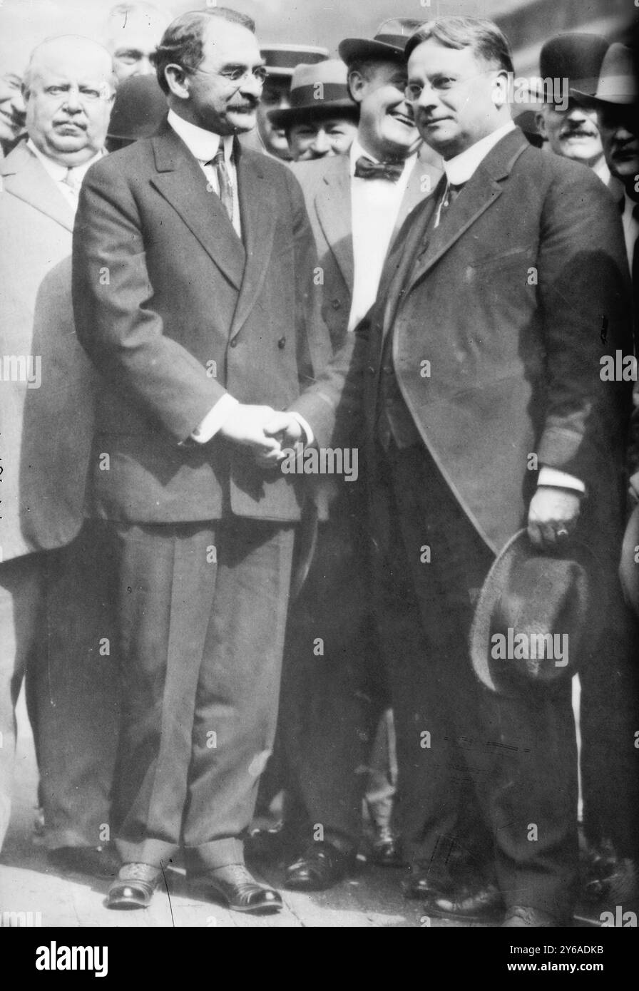 A. L. Garford & Hiram Johnson, zwischen ca. 1910 und ca. 1915, Glasnegative, 1 negativ: Glas; 5 x 7 Zoll Oder kleiner. Stockfoto